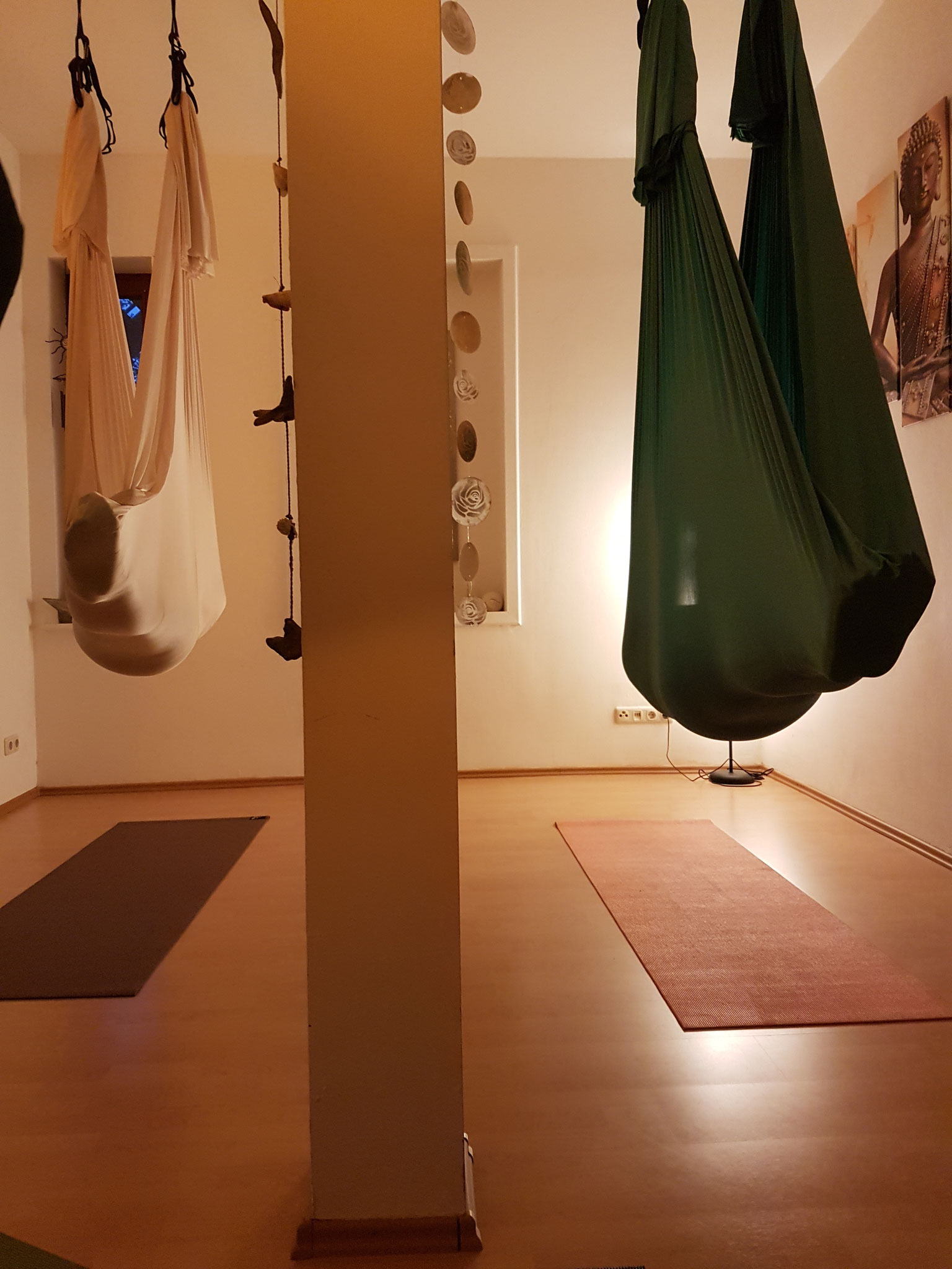 AERIAL YOGA - ProMentalis Garding