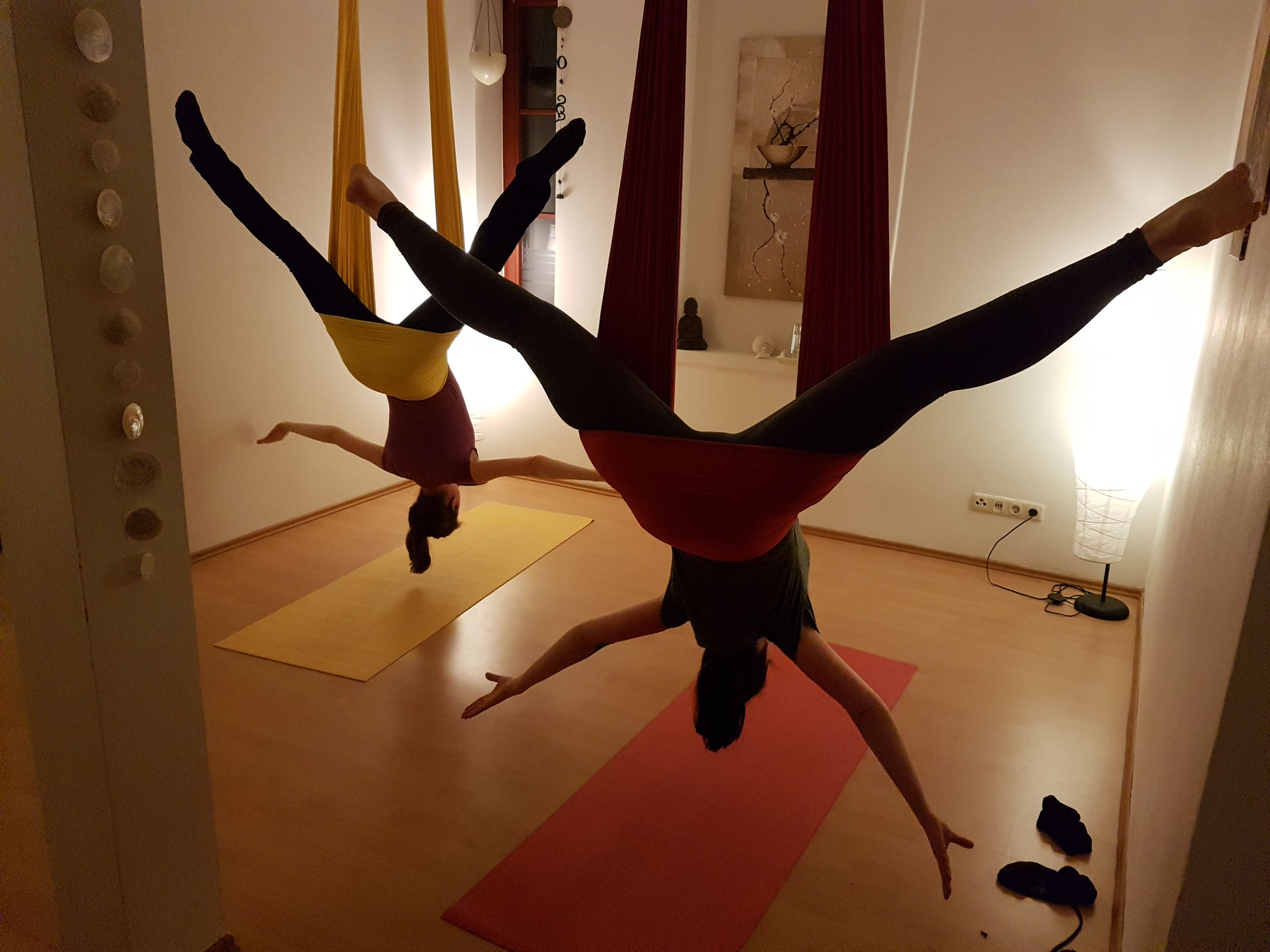 AERIAL YOGA - vertrauen und loslassen leicht gemacht - ProMentalis Garding