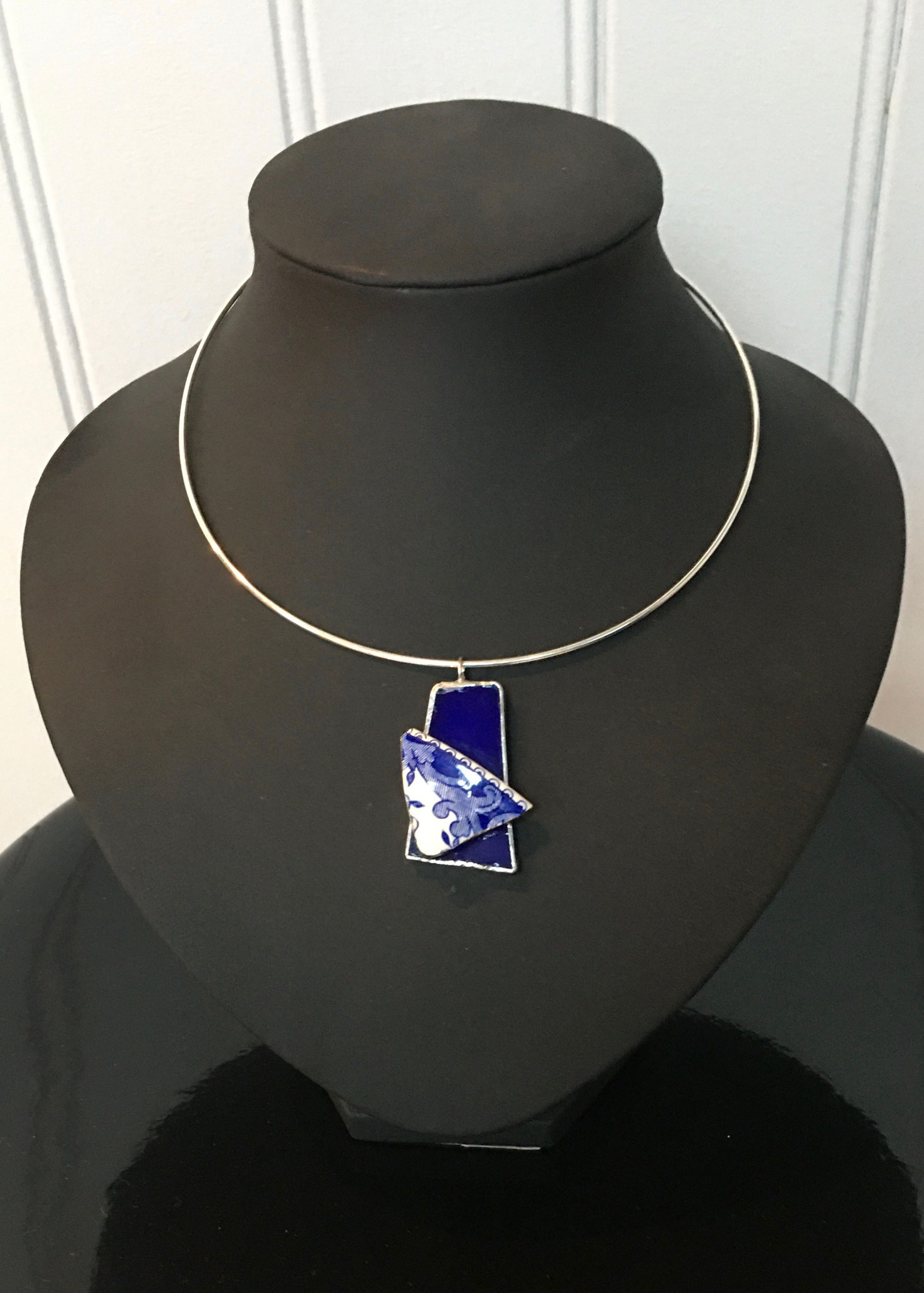 Pendentif Tiffany  faïence et verre