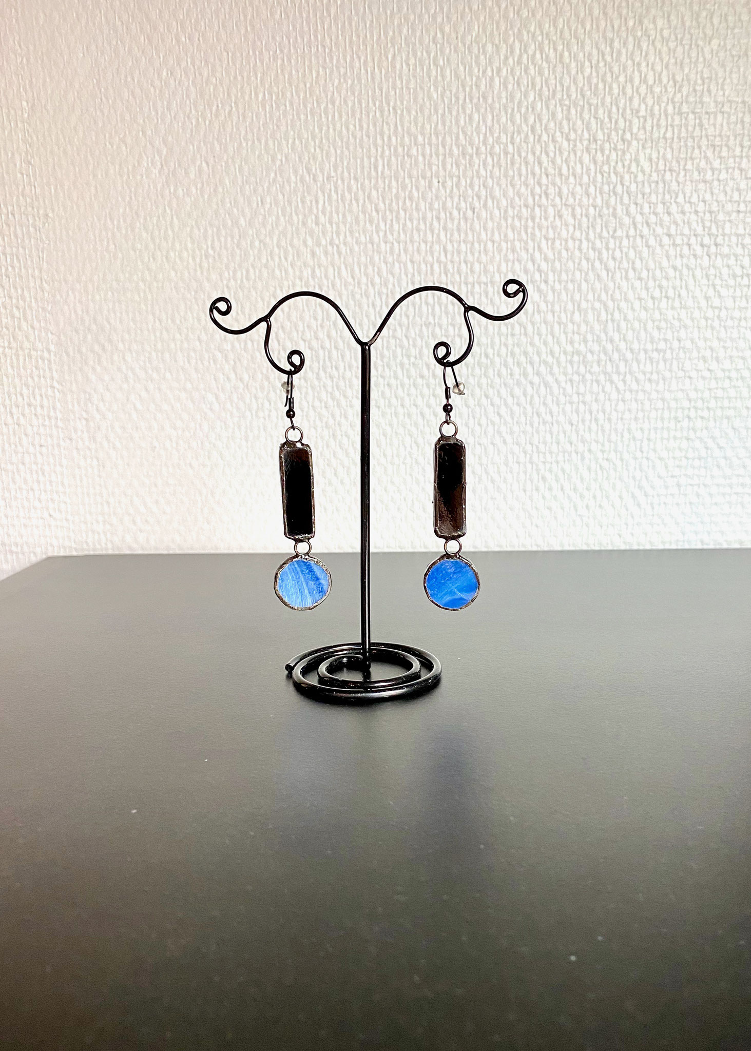 BO en Tiffany noires et bleues (5,5x1,5 cm) 10€  