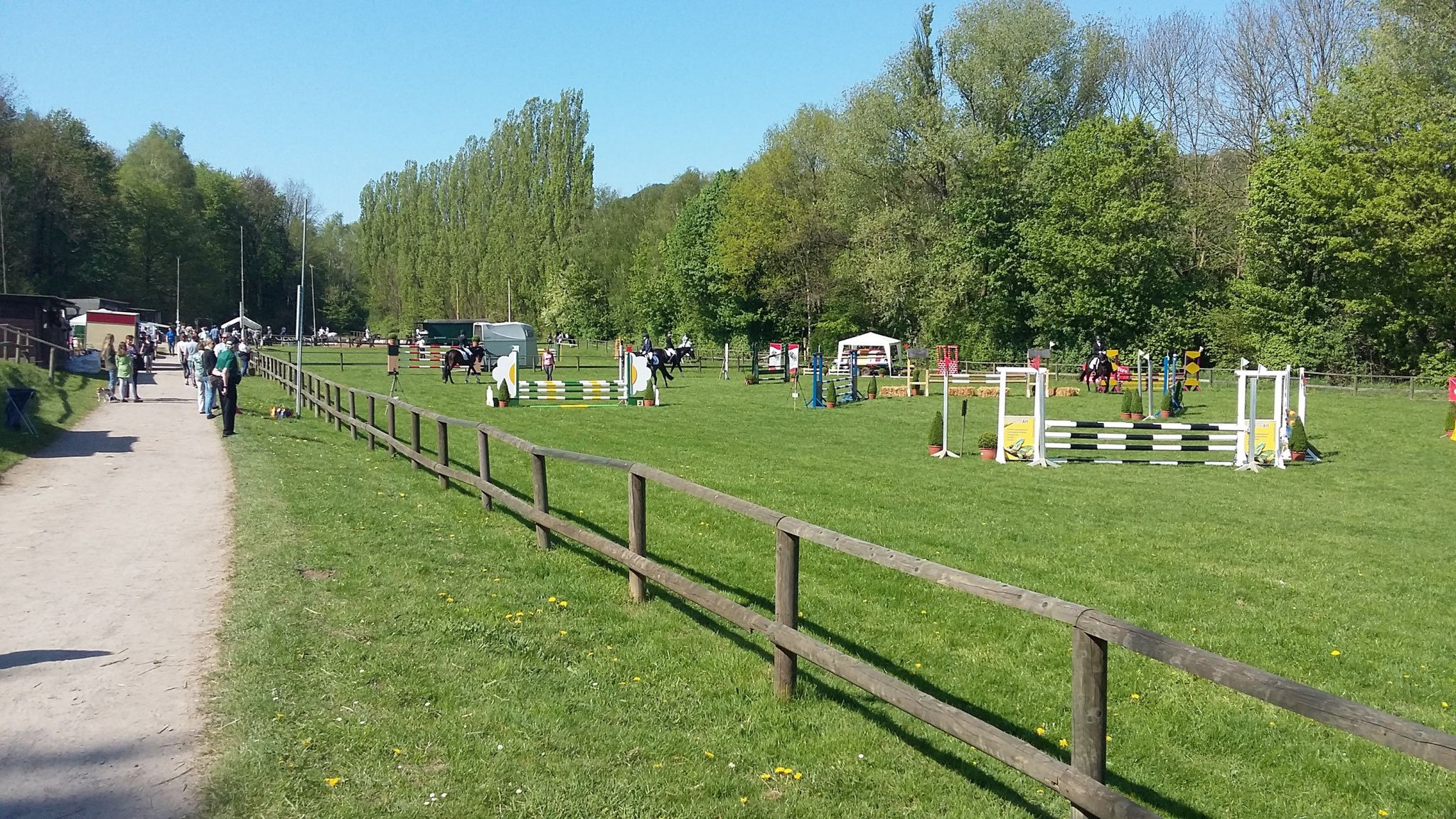 Der Springparcours erfreut sich großer Beliebtheit