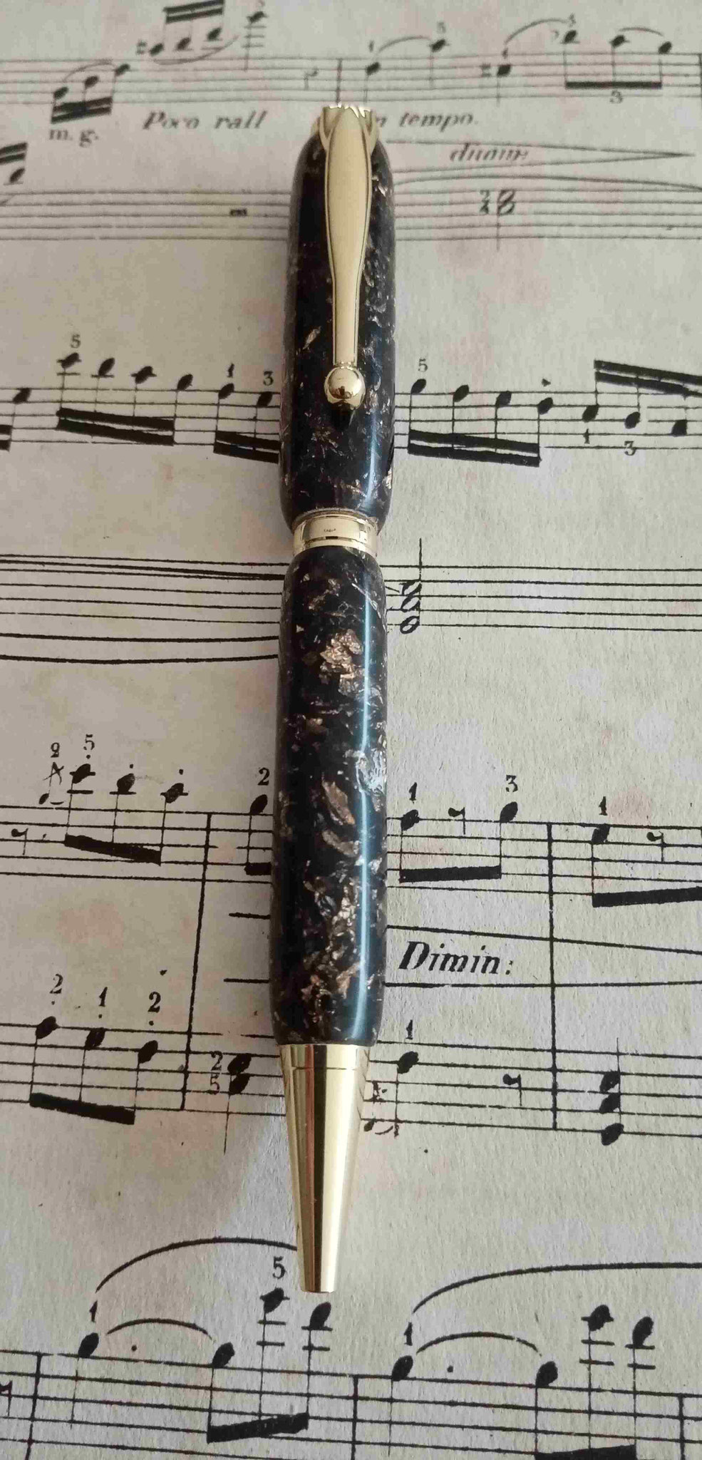 Gamme Mozart - Stylo Bille Acrylique - Paillaites OR - Ref 5256 - Tarif  M