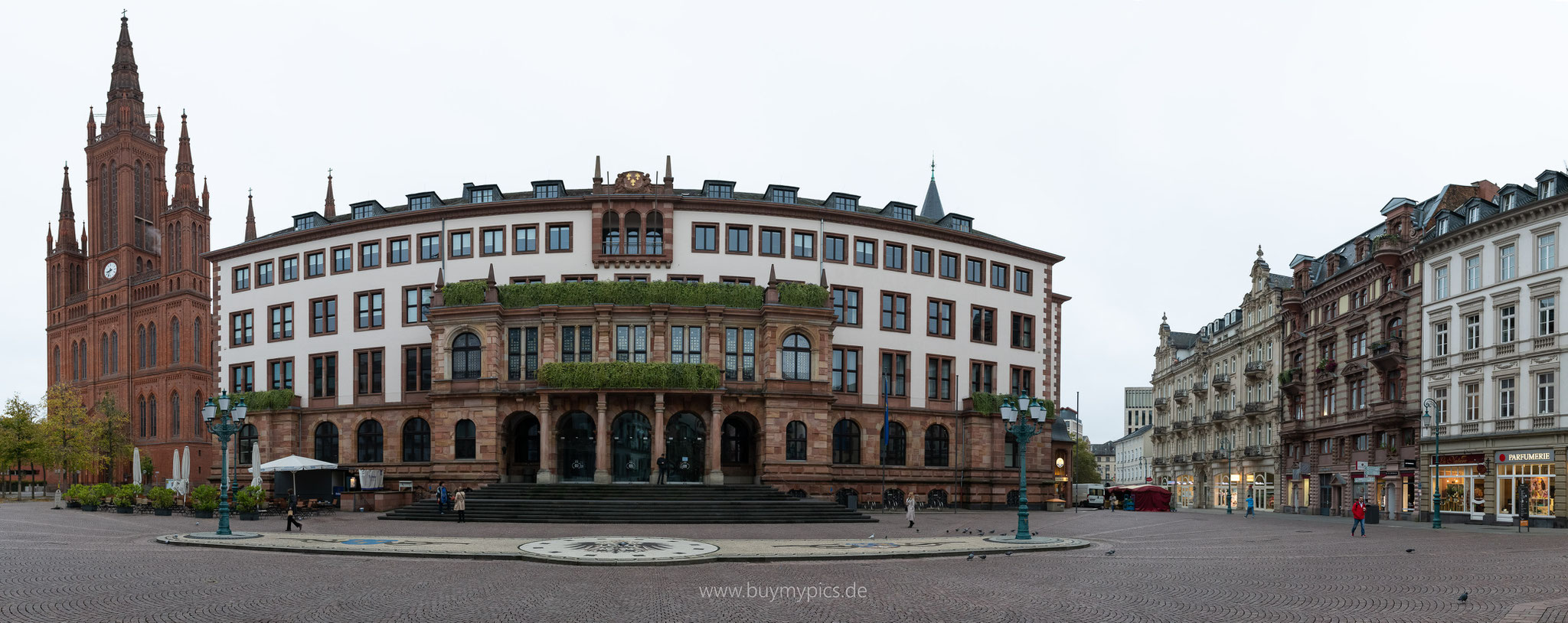 Wiesbadener Platz vor dem Standesamt