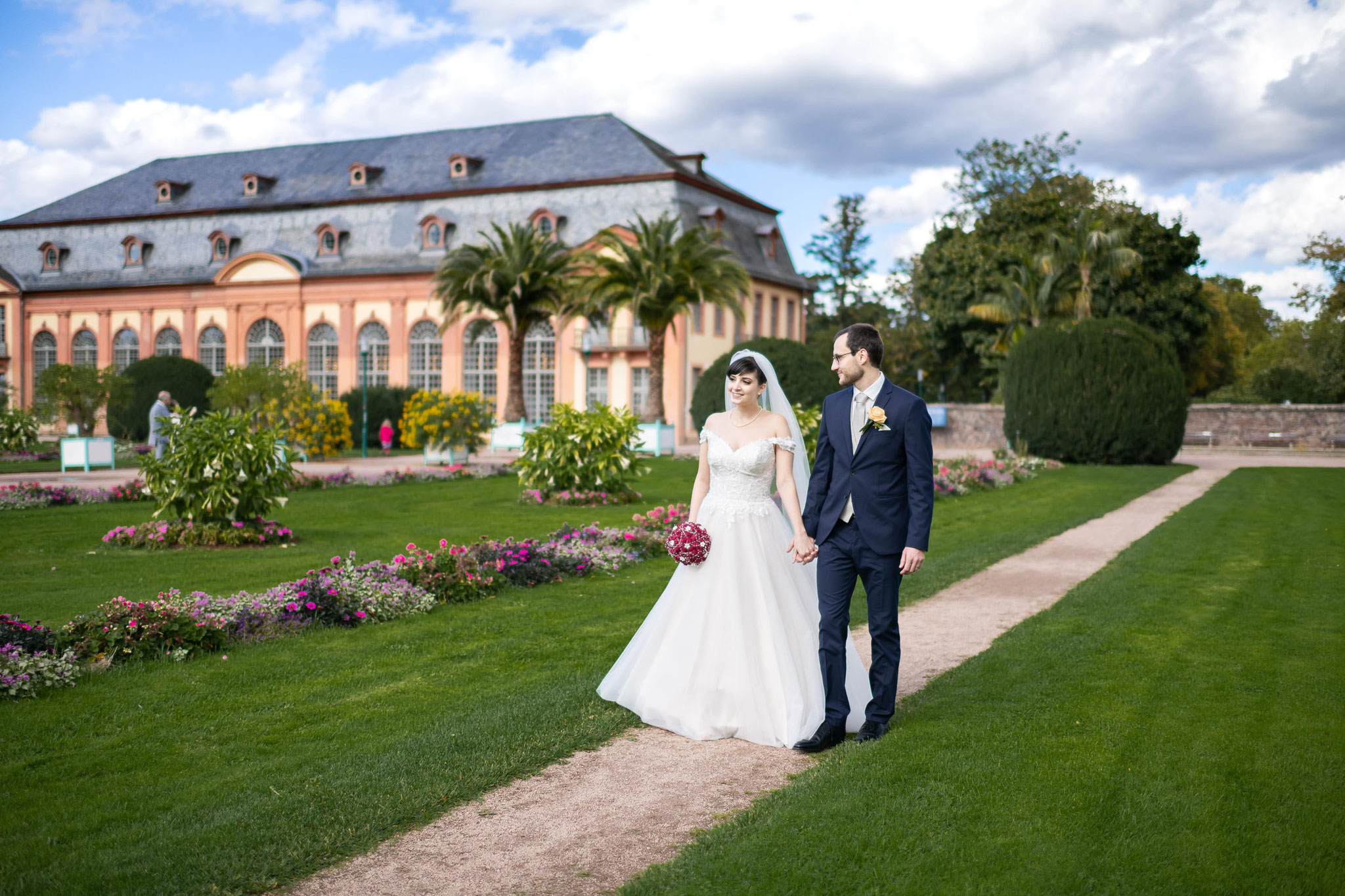 Ihr Hochzeitsfotograf und Filmemacher für professionelles Brautpaarshooting in der Orangerie in Darmstadt