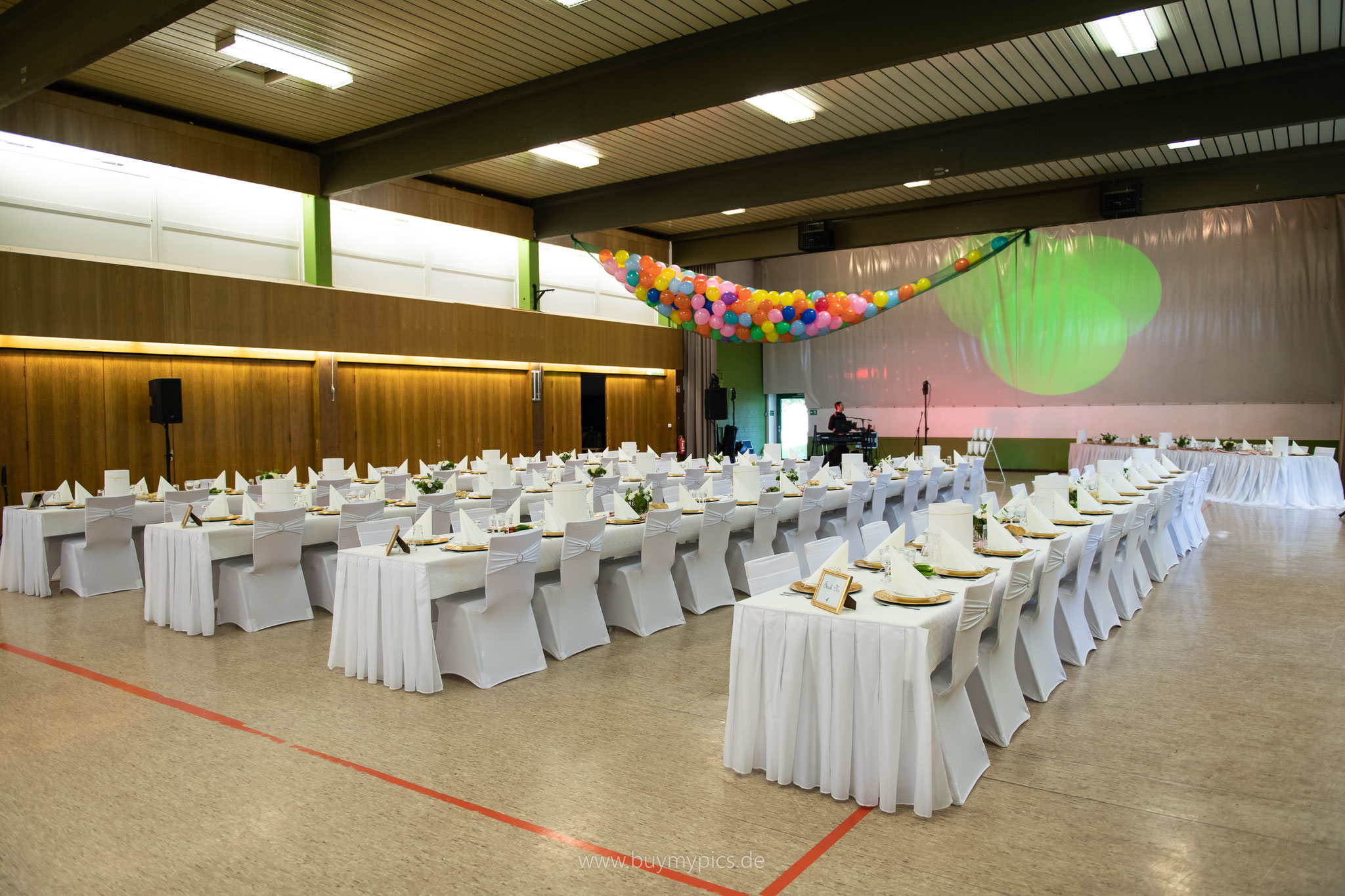 Ulmtalhalle in Greifenstein vor der Jubiläumsfeier