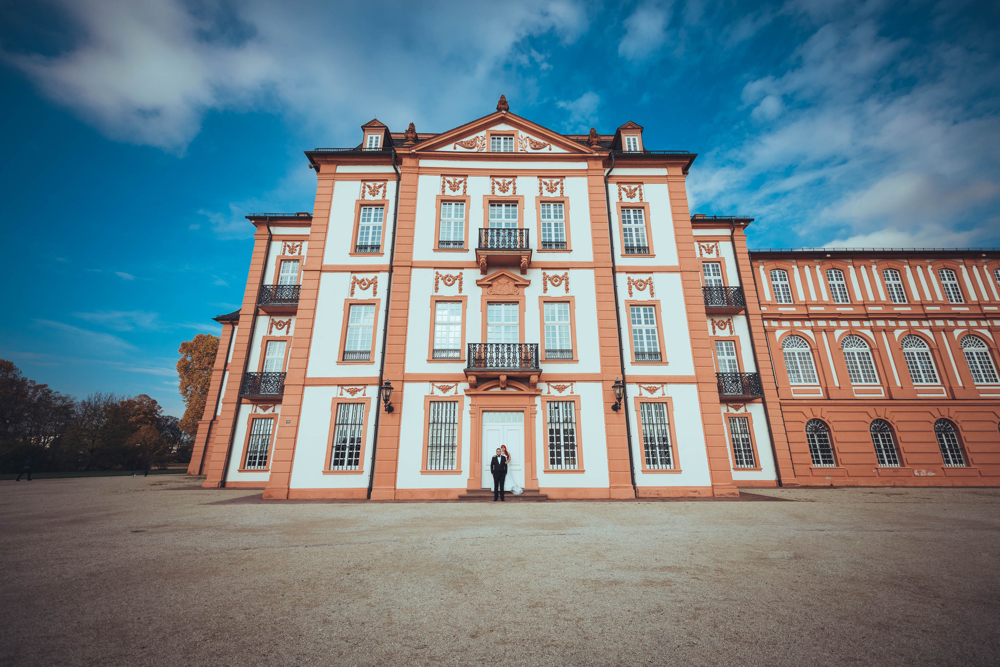 Professioneller Fotograf für Brautpaar Shooting in Wiesbaden und Rhein-Main-Gebiet