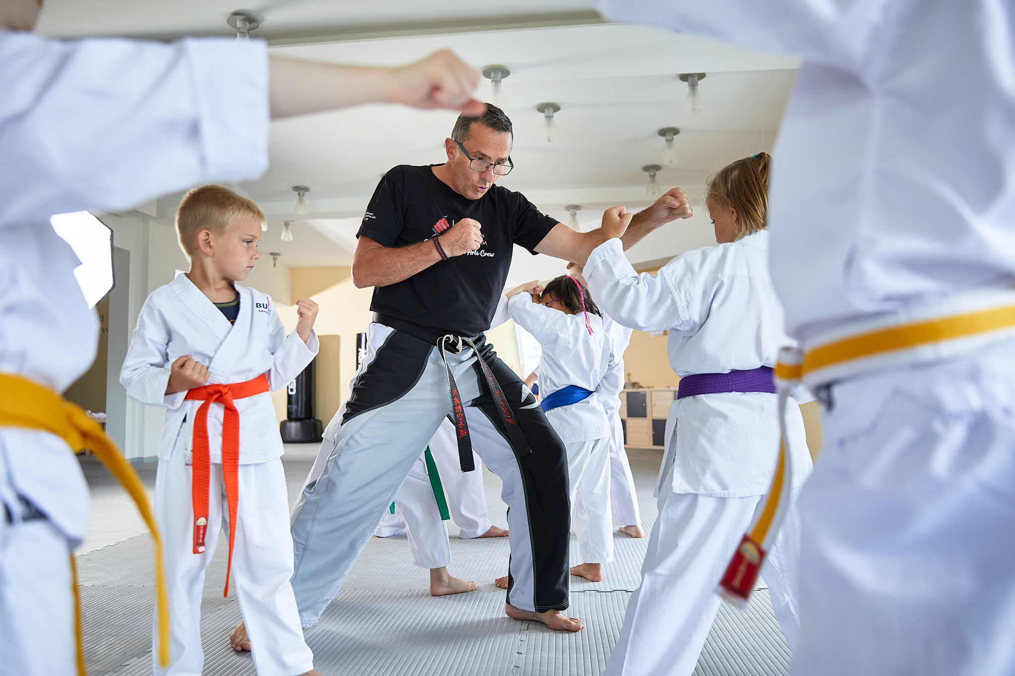Dojo BUJINDOKAMPFKUNST Karate, Kickboxen, Selbstverteidigung
