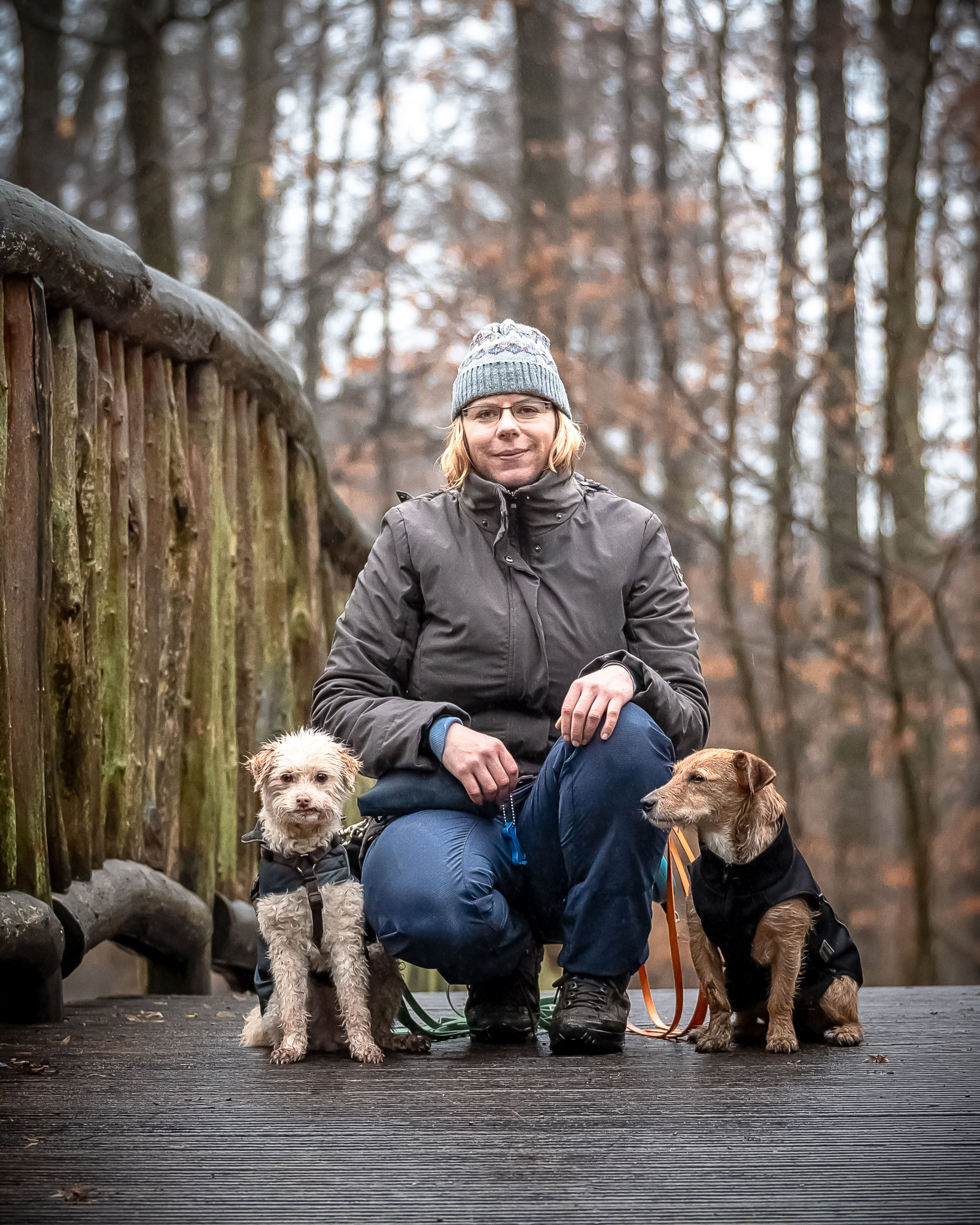 Rebecca geht täglich mit den Hunden in Hamburg Altona spazieren, die sie in ihrem Gassi Service betreut