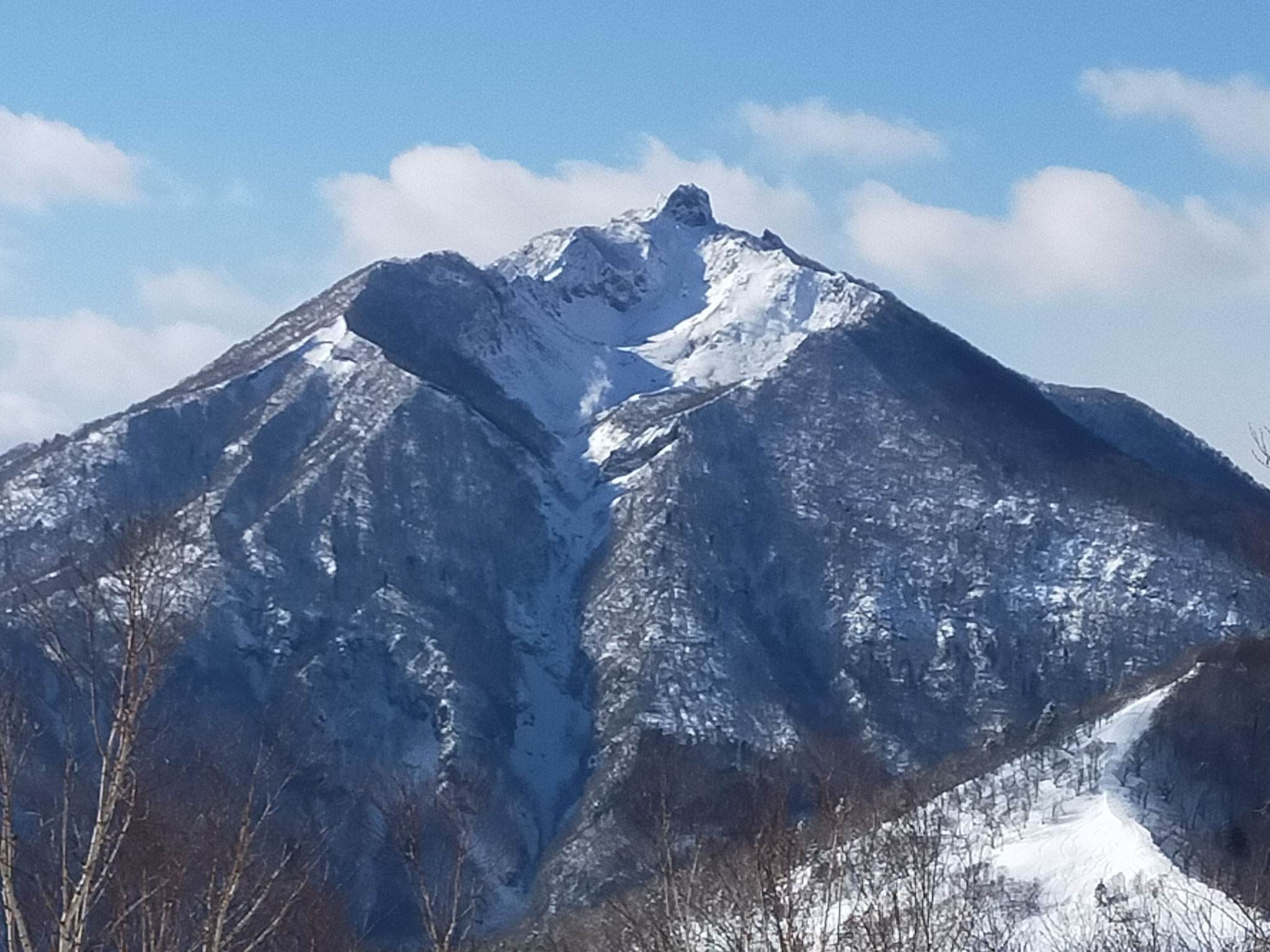 イチャンコッペ山から見る恵庭岳