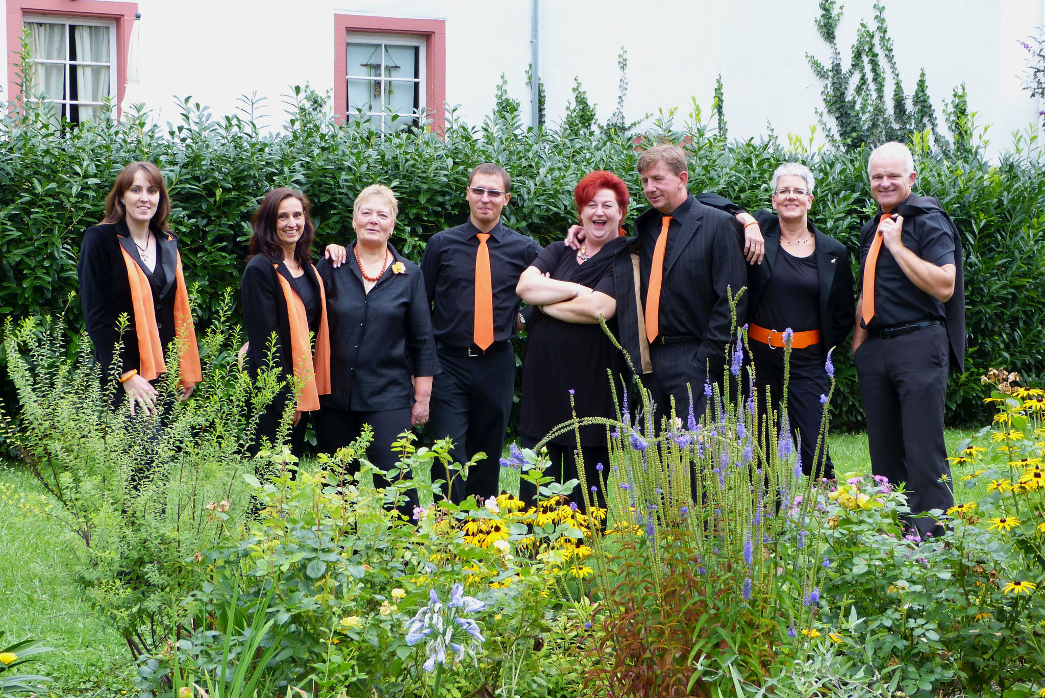 2014: Lahnstein, Martinsschloss, vor der Serenade mit dem Männerchor "Frohsinn". Fotos: Rainer Lindner