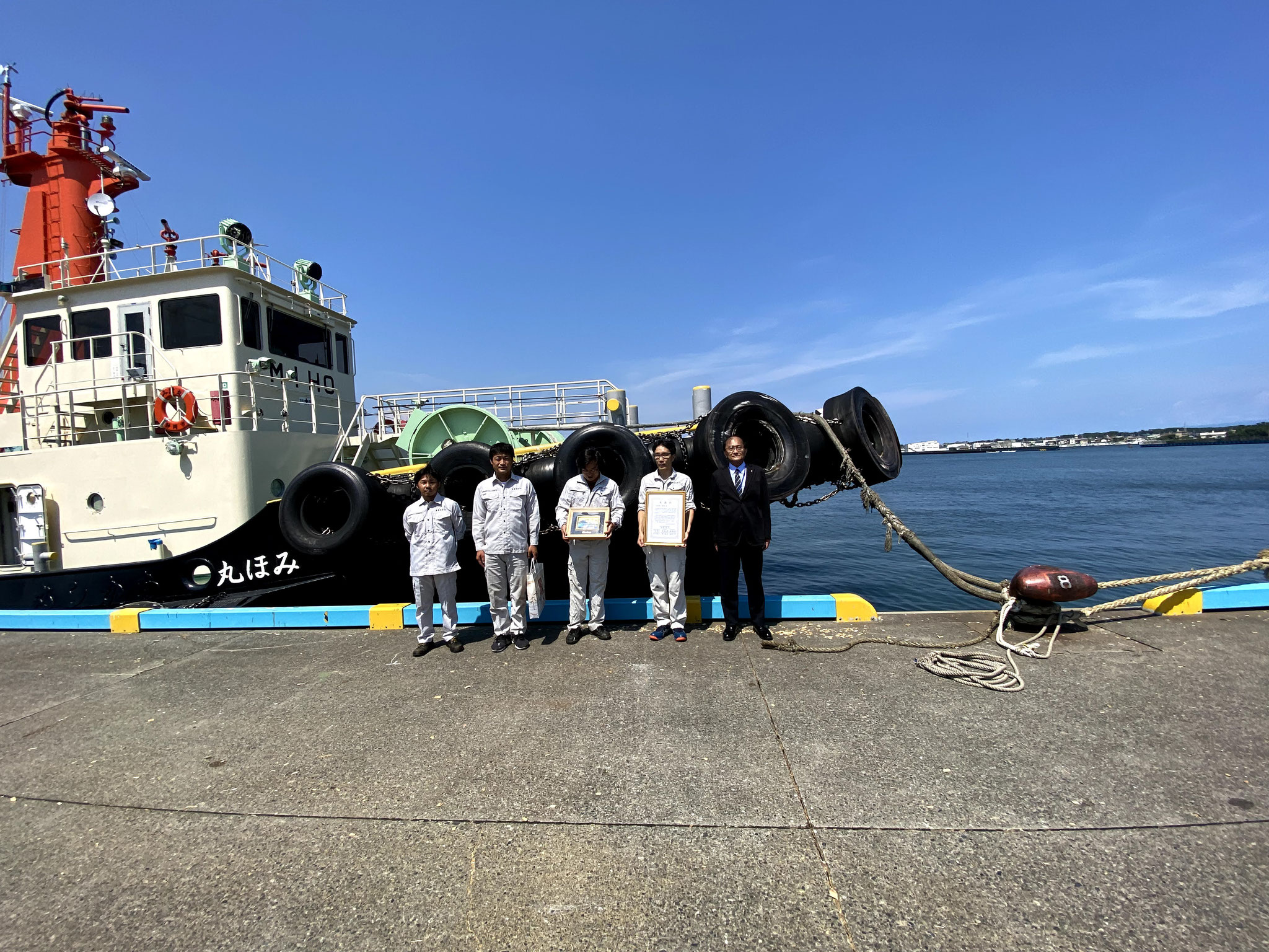 みほ丸とみなさま_（右）清水港管理局長