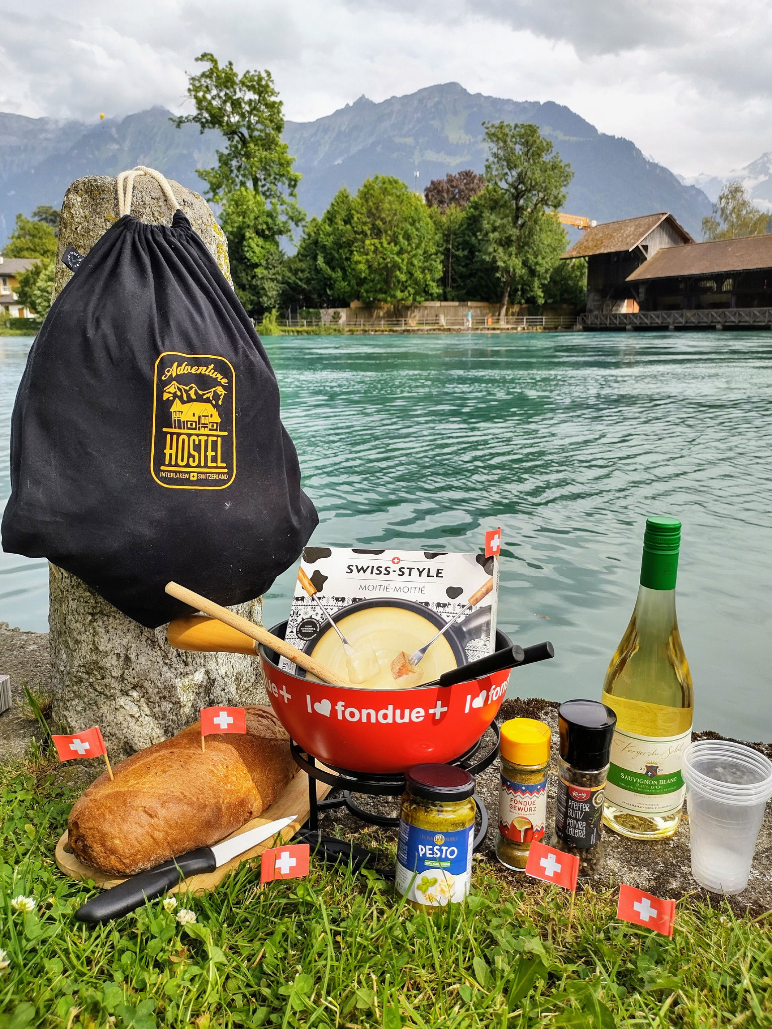 Wandern & Fondue mit dem Fondue Rucksack Interlaken Interlaken