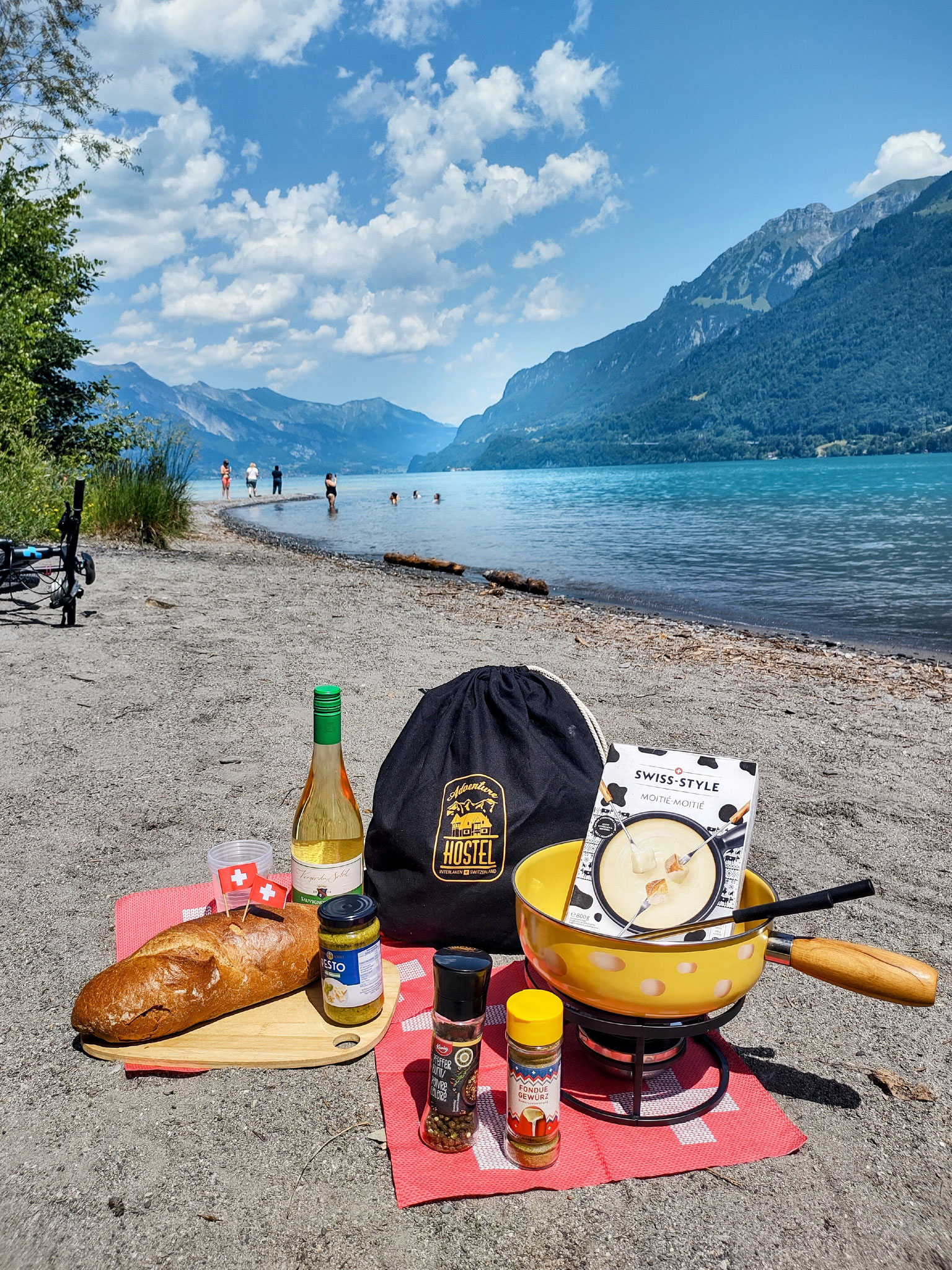 Wandern & Fondue mit dem Fondue Rucksack Interlaken Interlaken