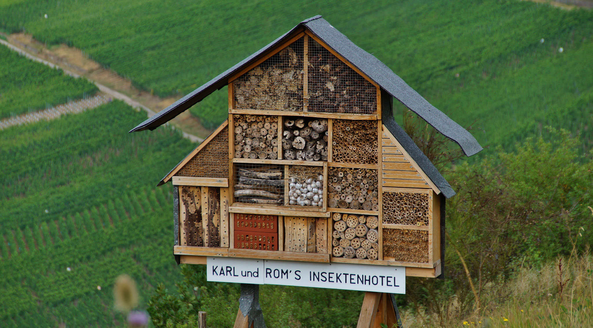 Insektenhotel "De Luxe"