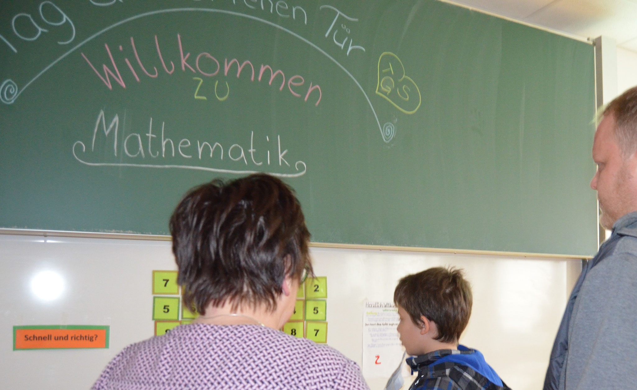 Das Rechnen mit "Unbekannten" wurde im Mathe-Raum zur festen Größe.