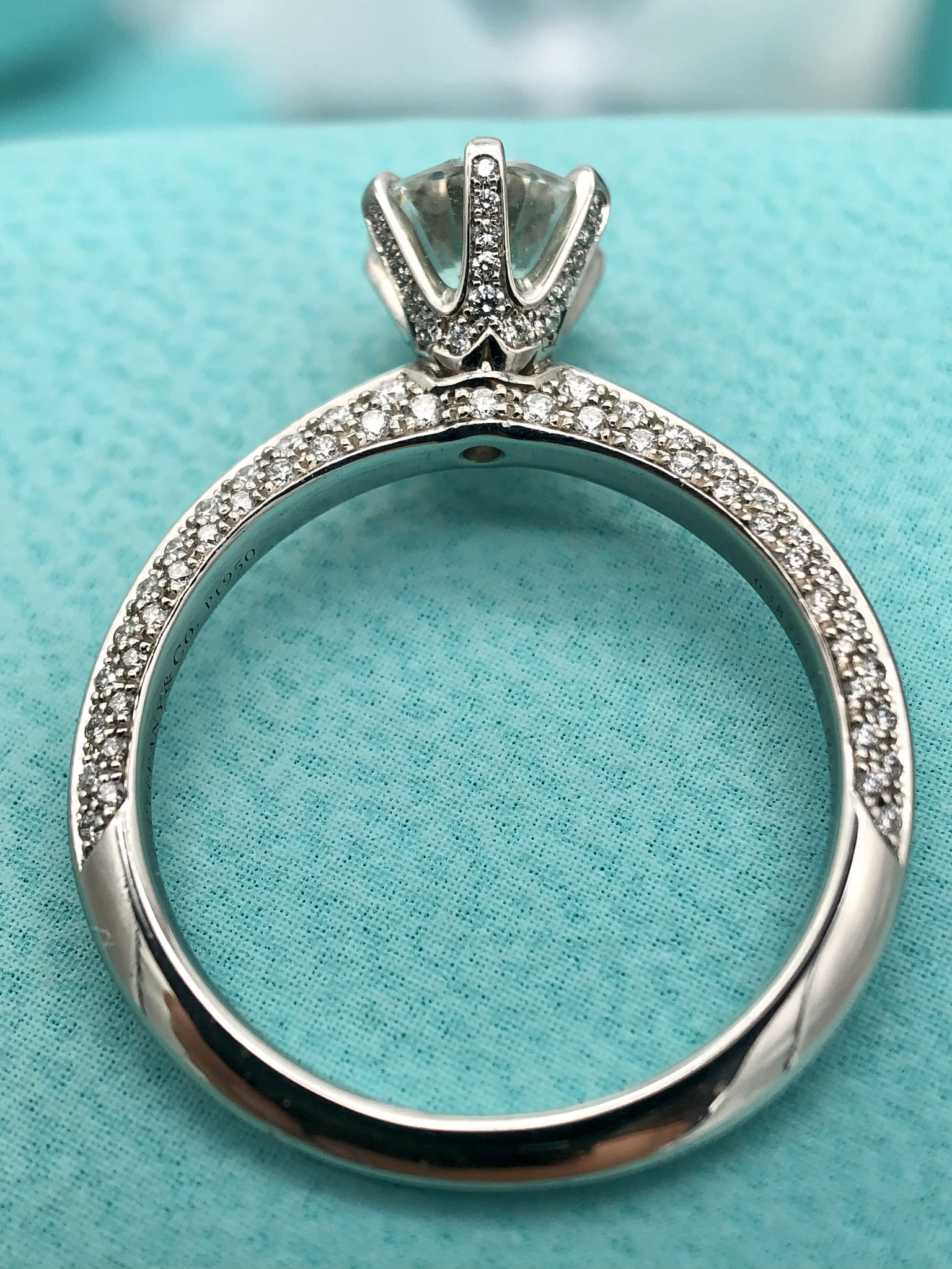 Tiffany&Co. Setting Pavé / Jubel Ring