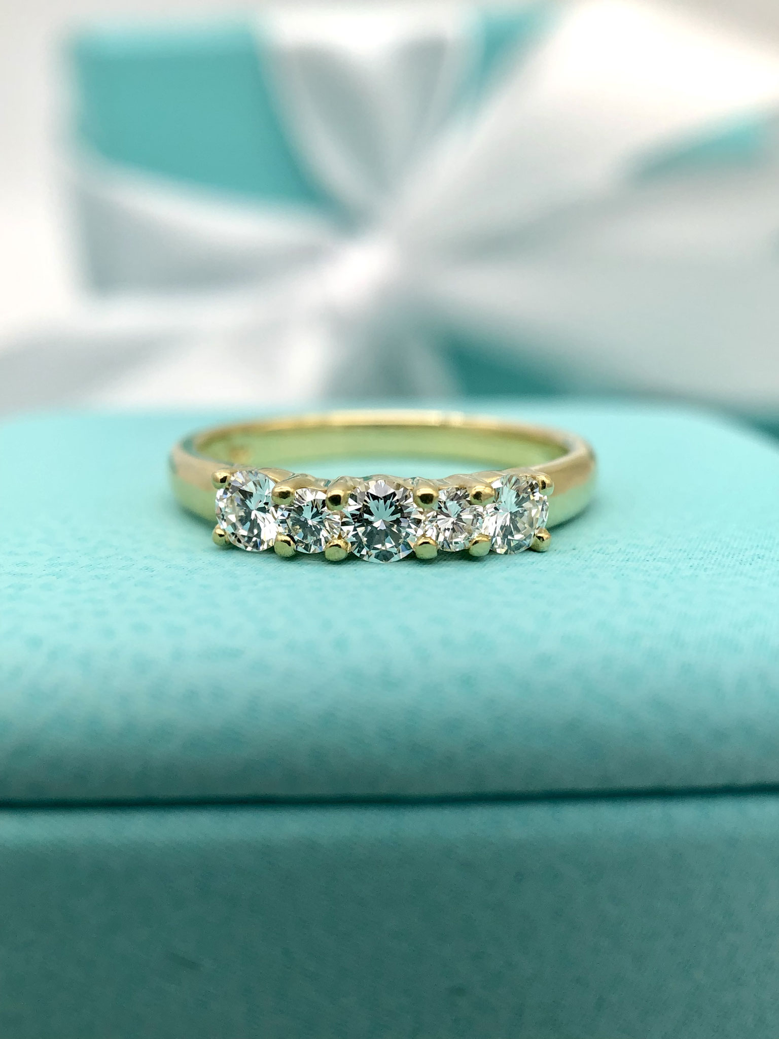 Tiffany&Co. Vintage Ring mit 5 Diamanten / Jubel Ring