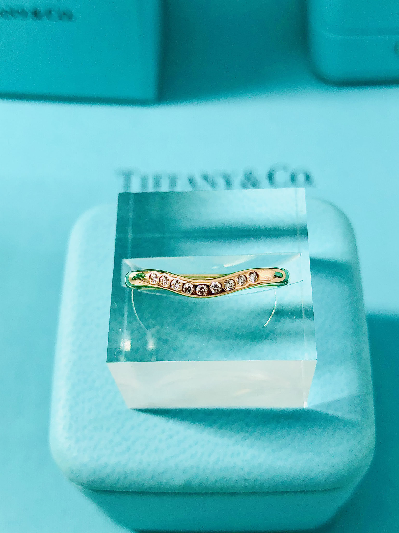 Tiffany & Co. Curved Bandring