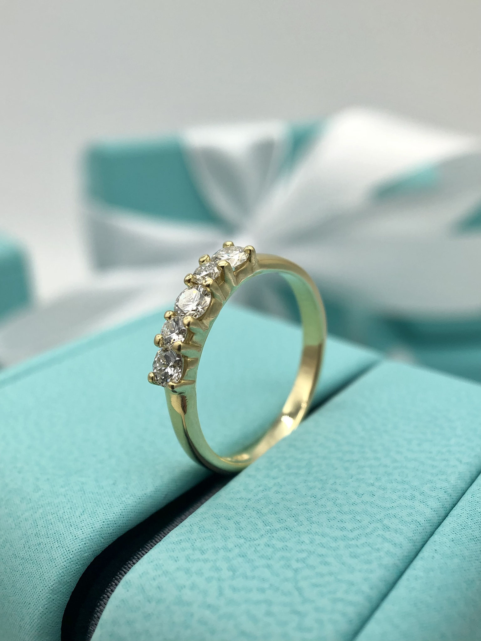 Tiffany&Co. Vintage Ring mit 5 Diamanten / Jubel Ring