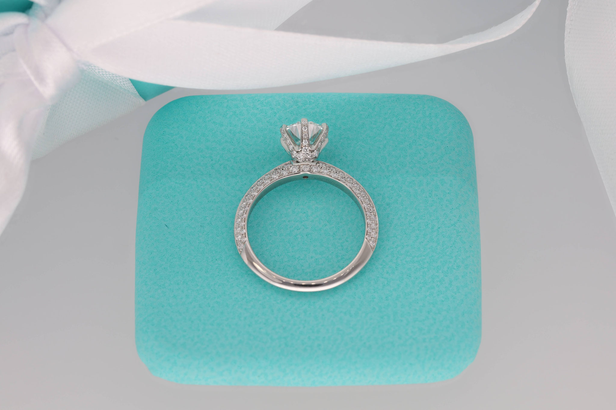 Tiffany&Co. Setting Pavé / Jubel Ring