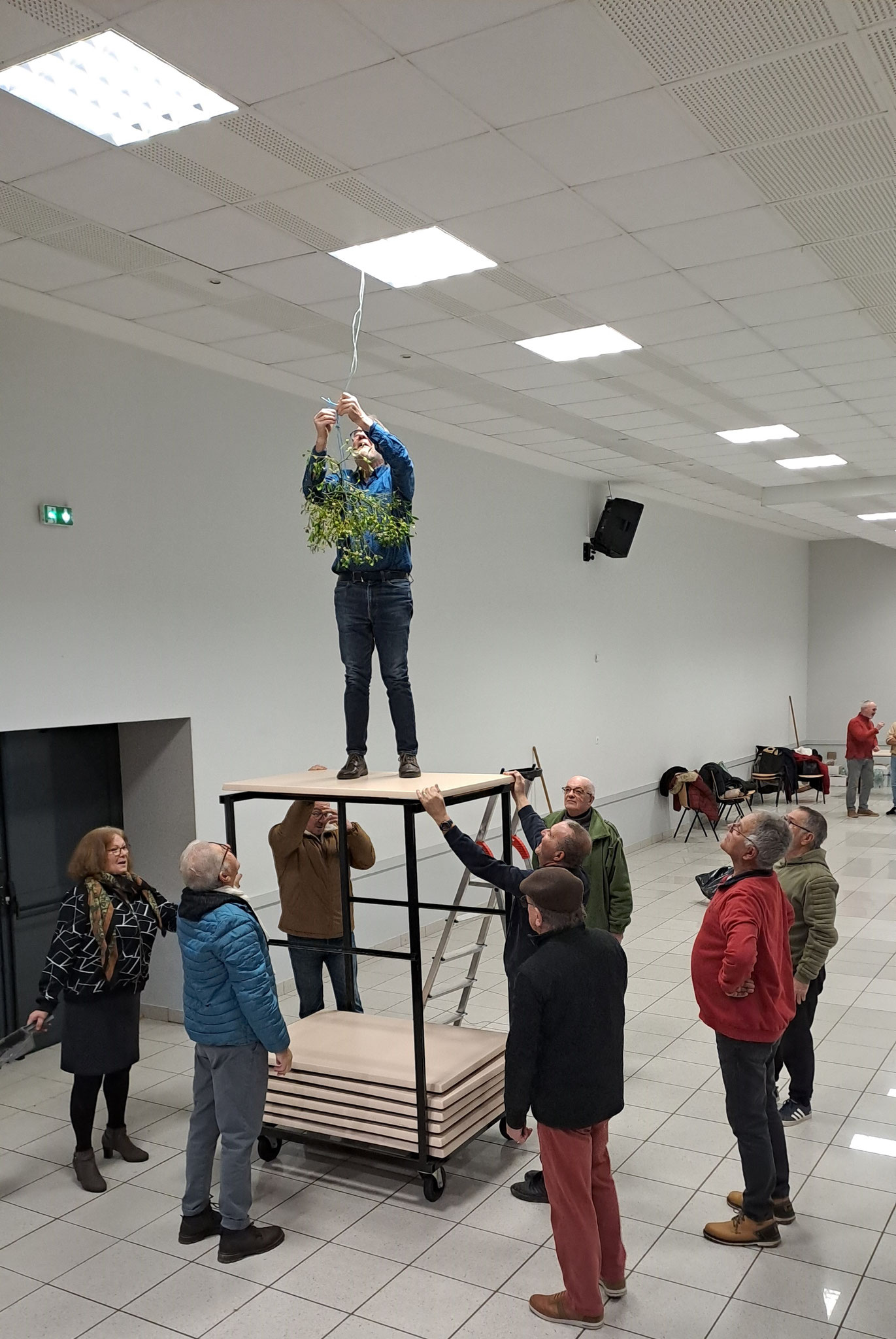 Le lendemain, démontage du gui