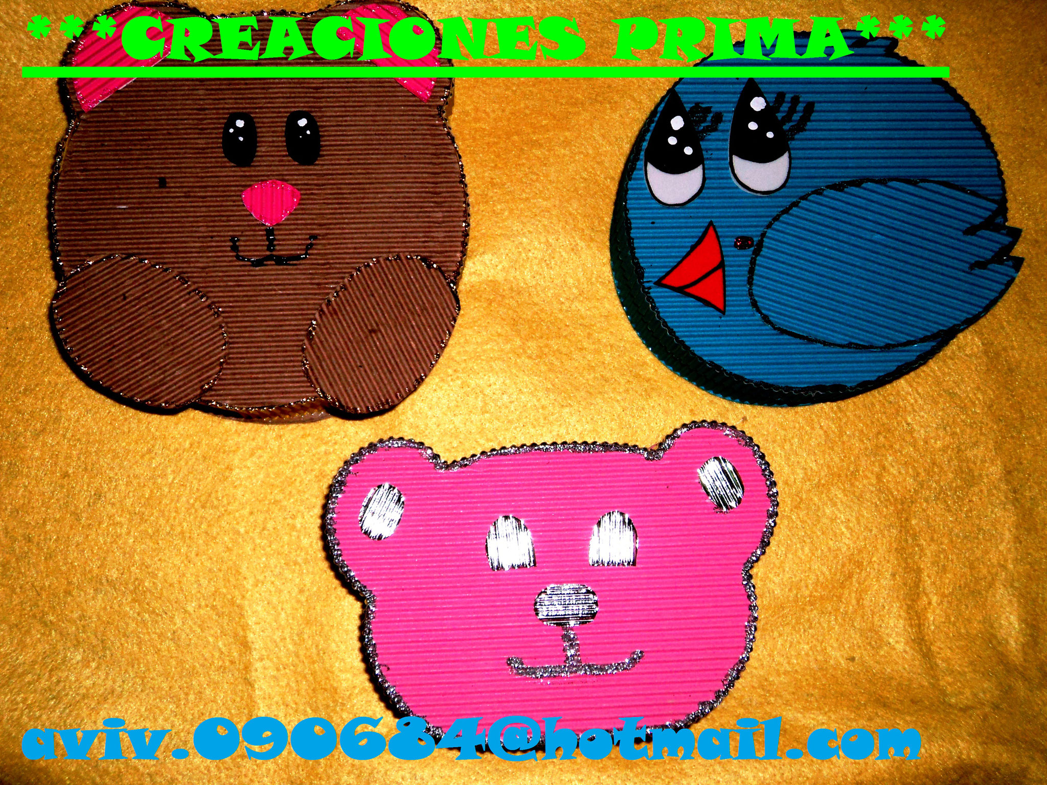 Cajitas de carton corrugado de figuras2 $15.°° cada uno.