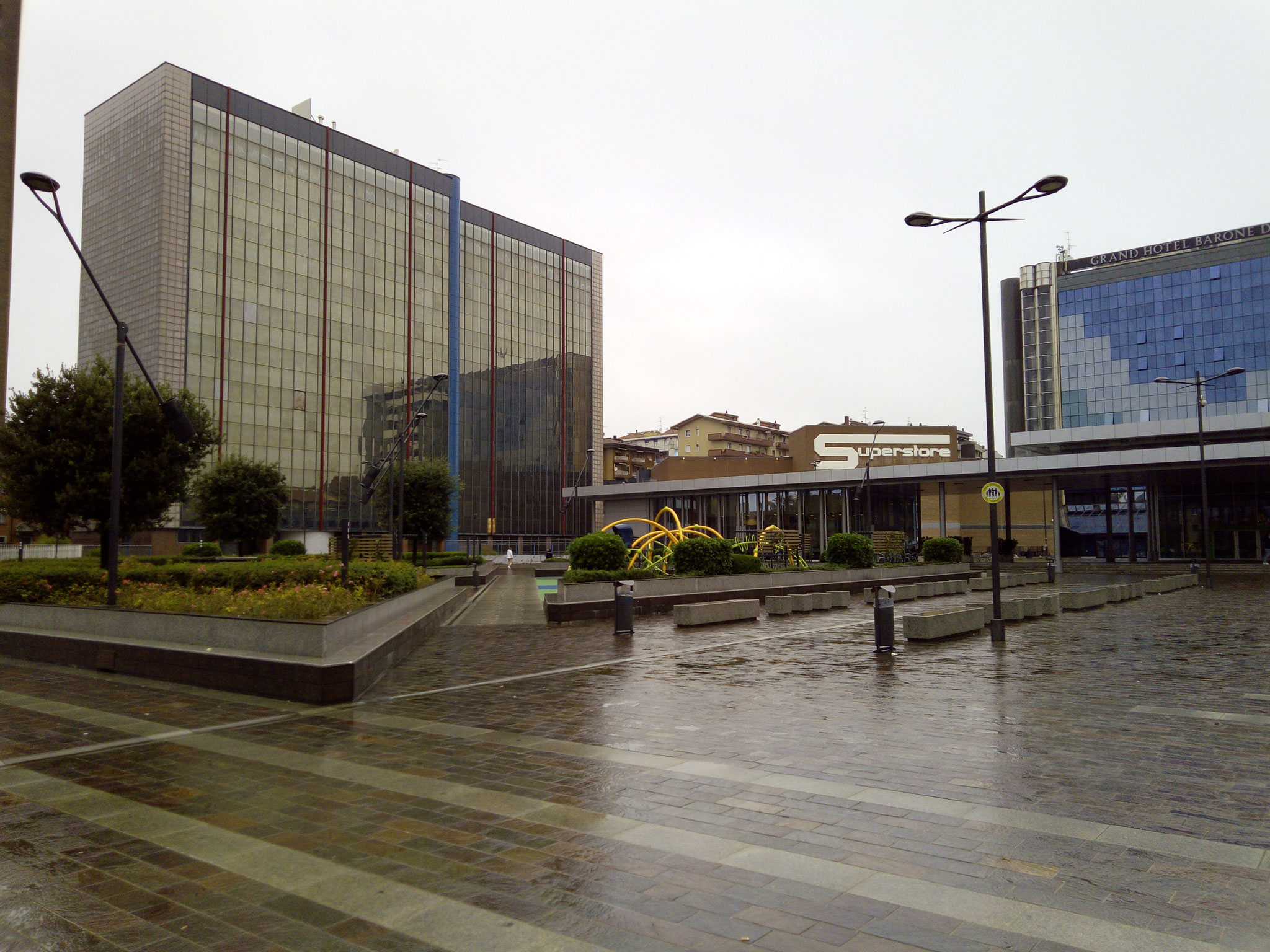 Piazza Abramo Oldrini