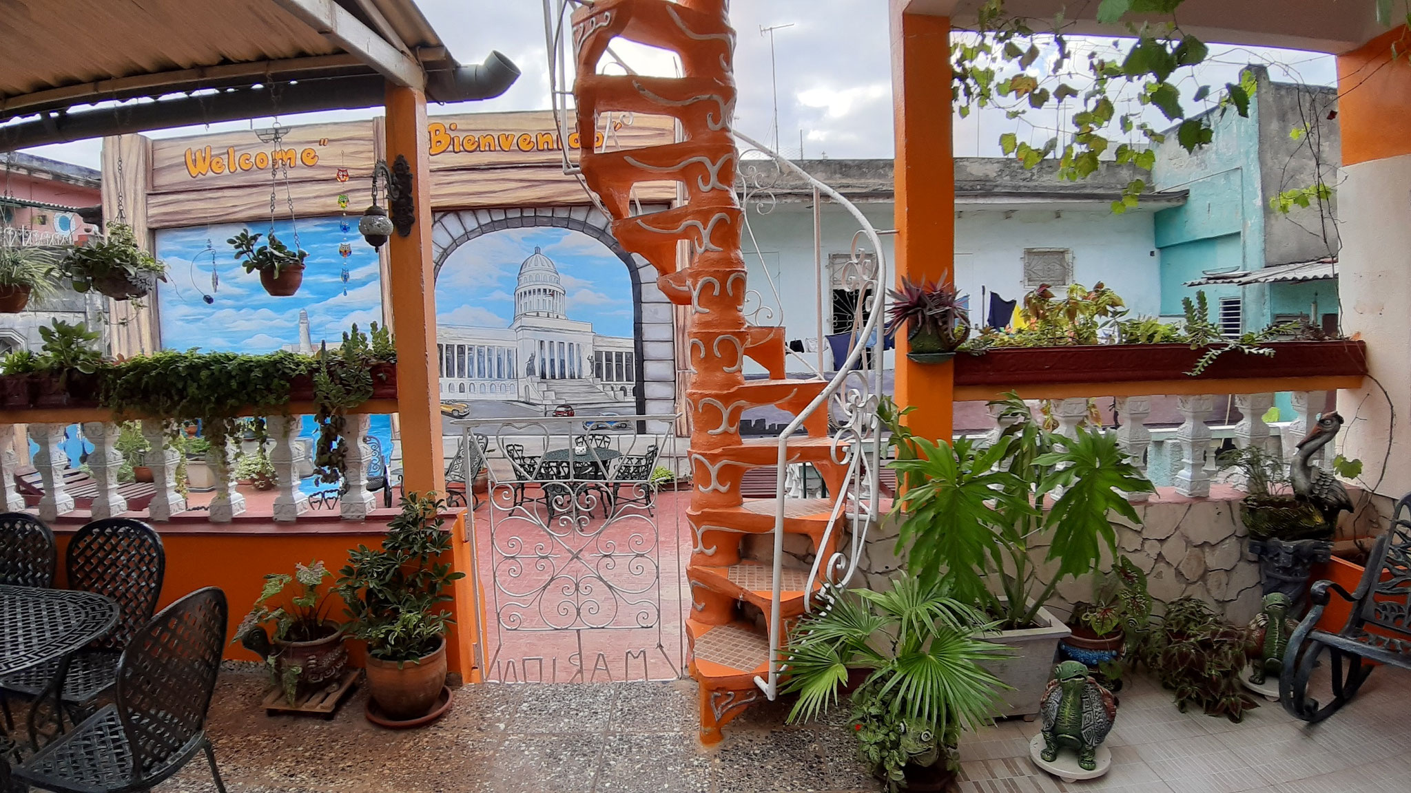 Terrace of Casa Sol y Salsa with view to terrace of Casa Sol y Sombra