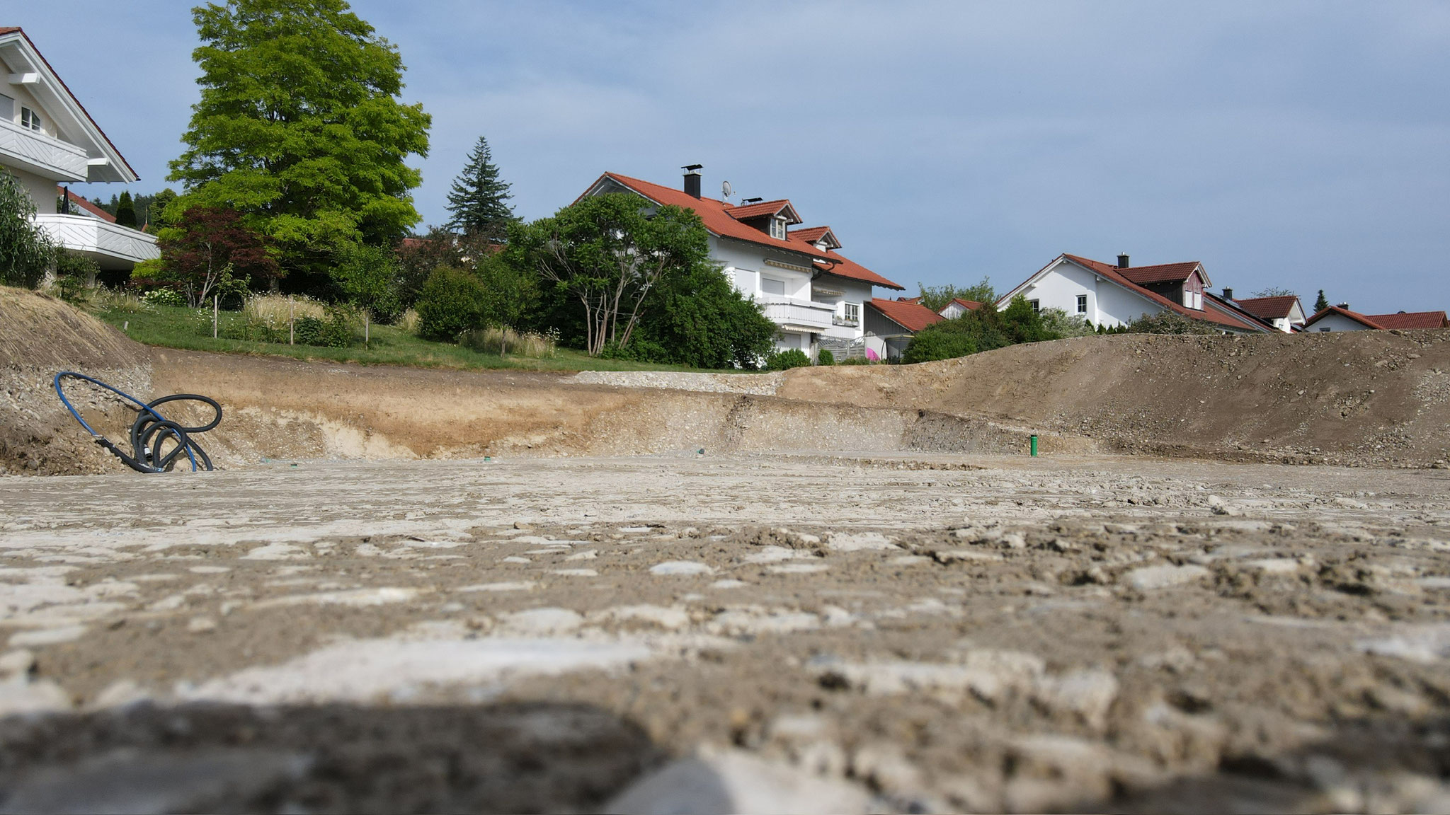 BV: Haldenwang Schlüsselfertiges EFH mit Doppelgarage und Carport