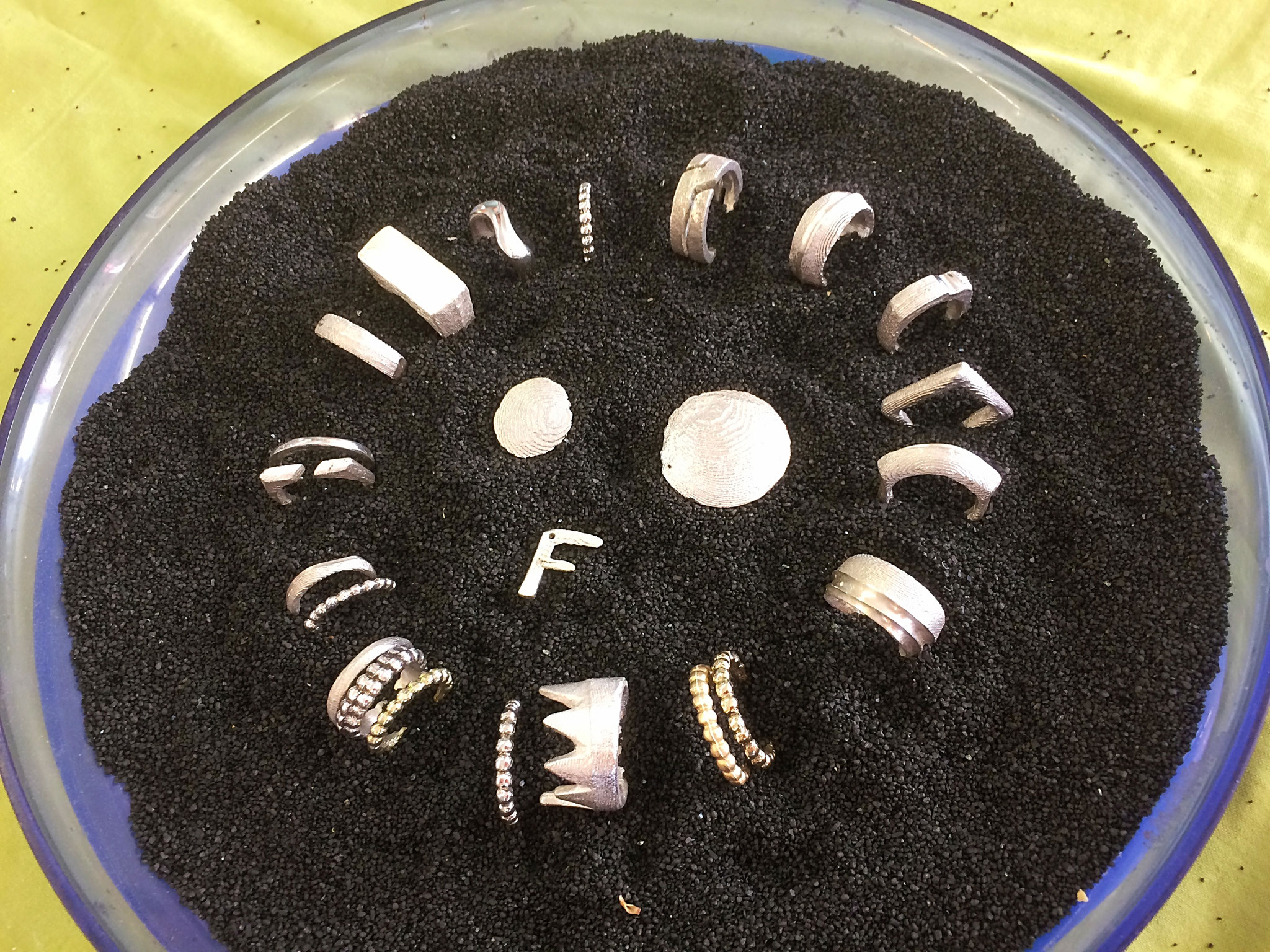 Schmuck giessen; das Resultat nach 6 Stunden Arbeit!