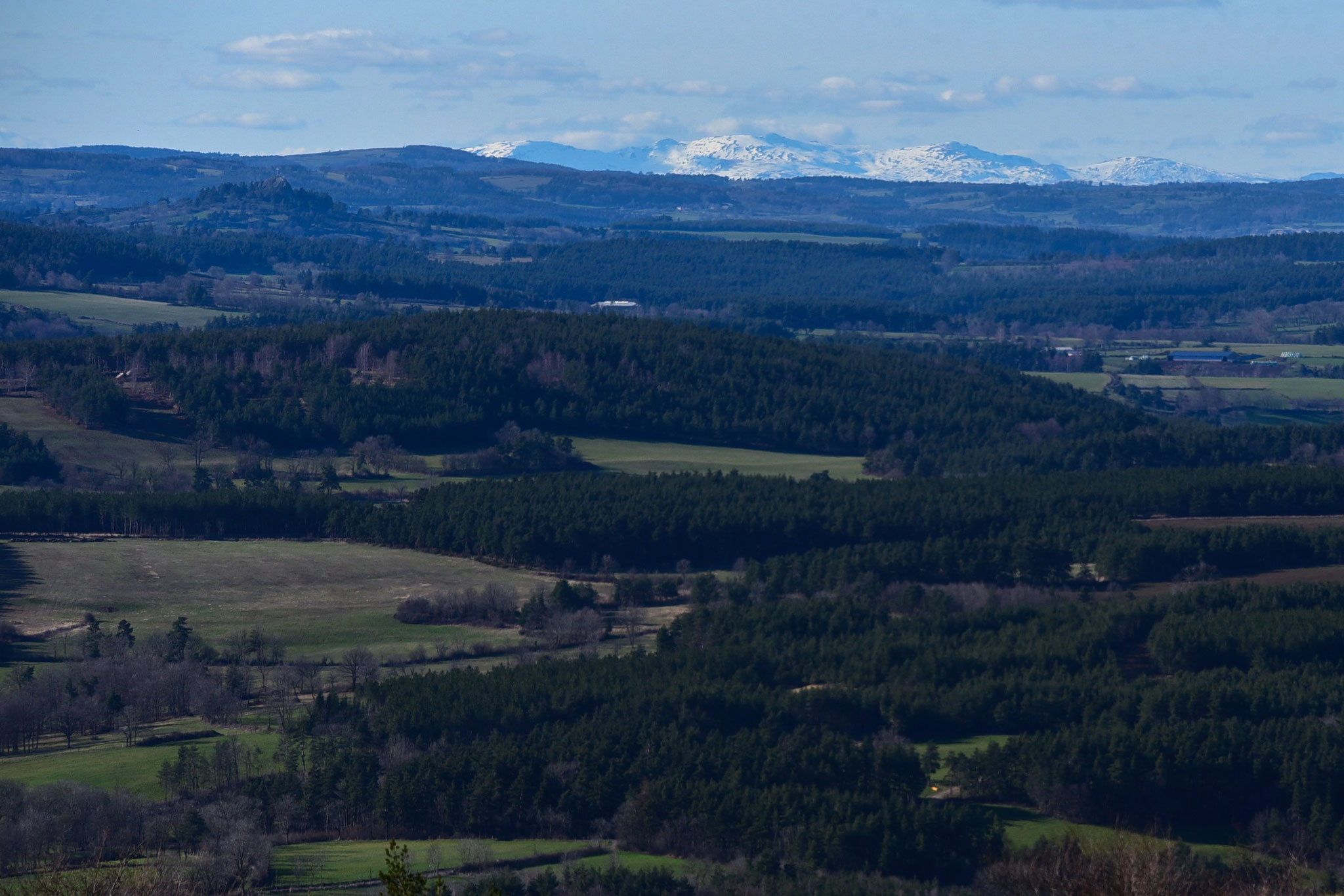 Plomb du Cantal à l'horizon Nord