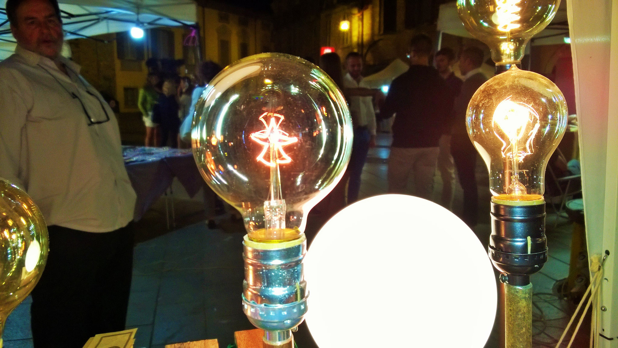 Bobbio 16 agosto  ArTre in piazza con Laboratori creativi  e mercatino artigianale