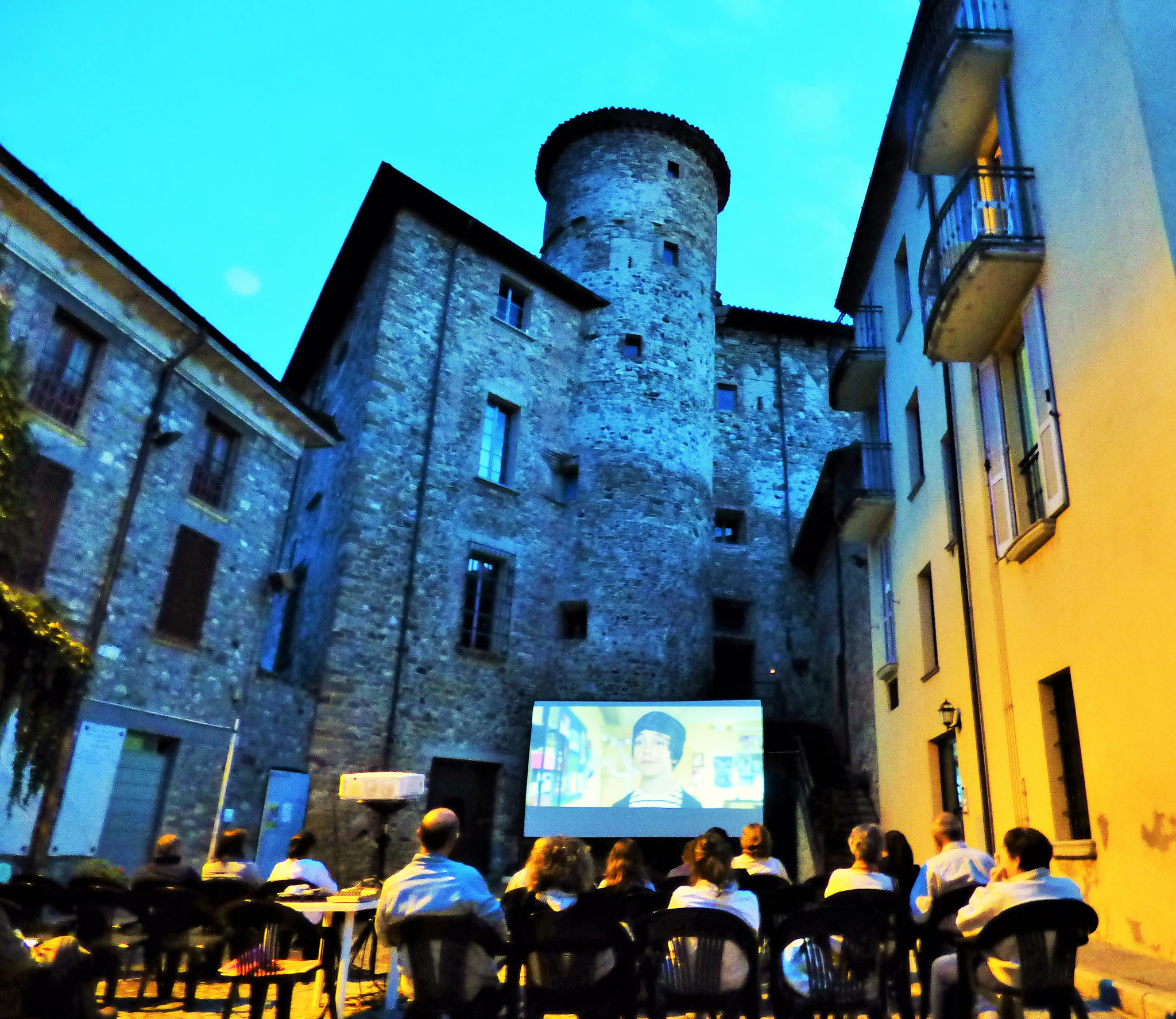 TRAVO: Piazzetta Borgo Antico 16 luglio  WONDER