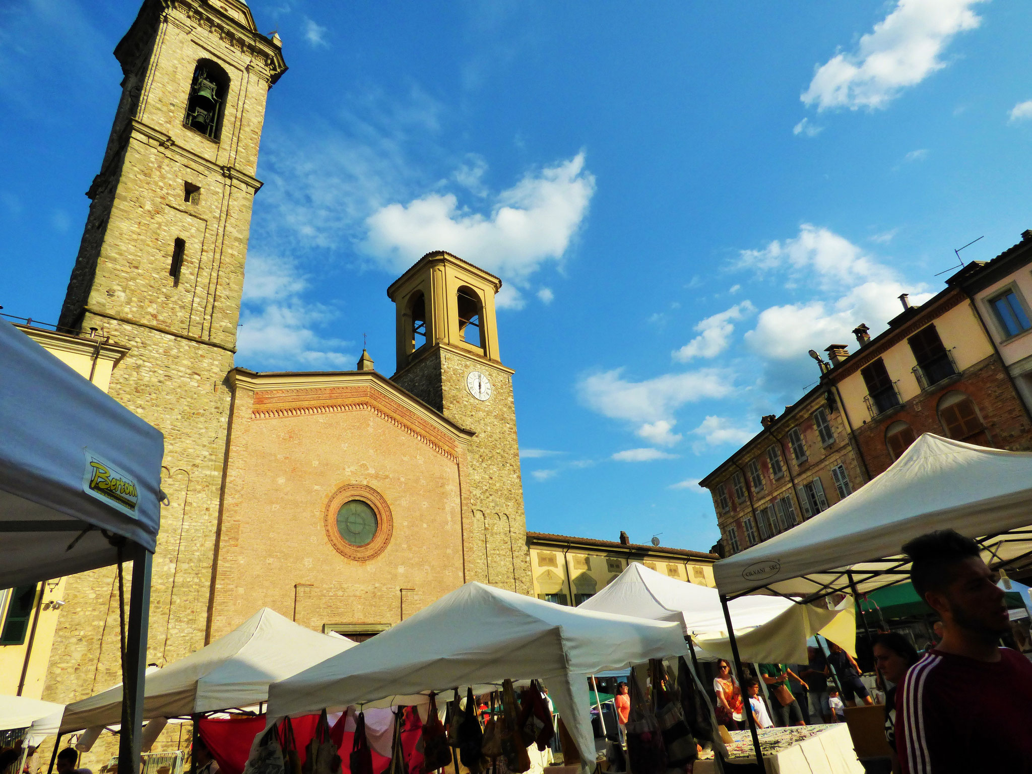 Bobbio 16 agosto  ArTre in piazza con Laboratori creativi  e mercatino artigianale