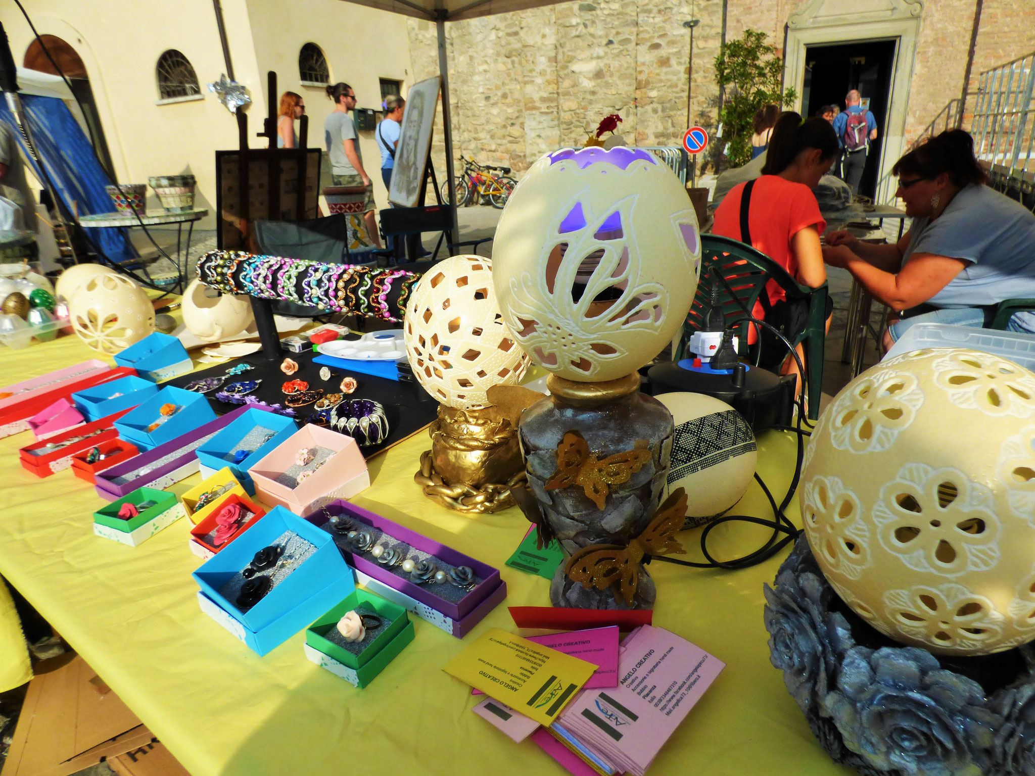 Bobbio 16 agosto  ArTre in piazza con Laboratori creativi  e mercatino artigianale