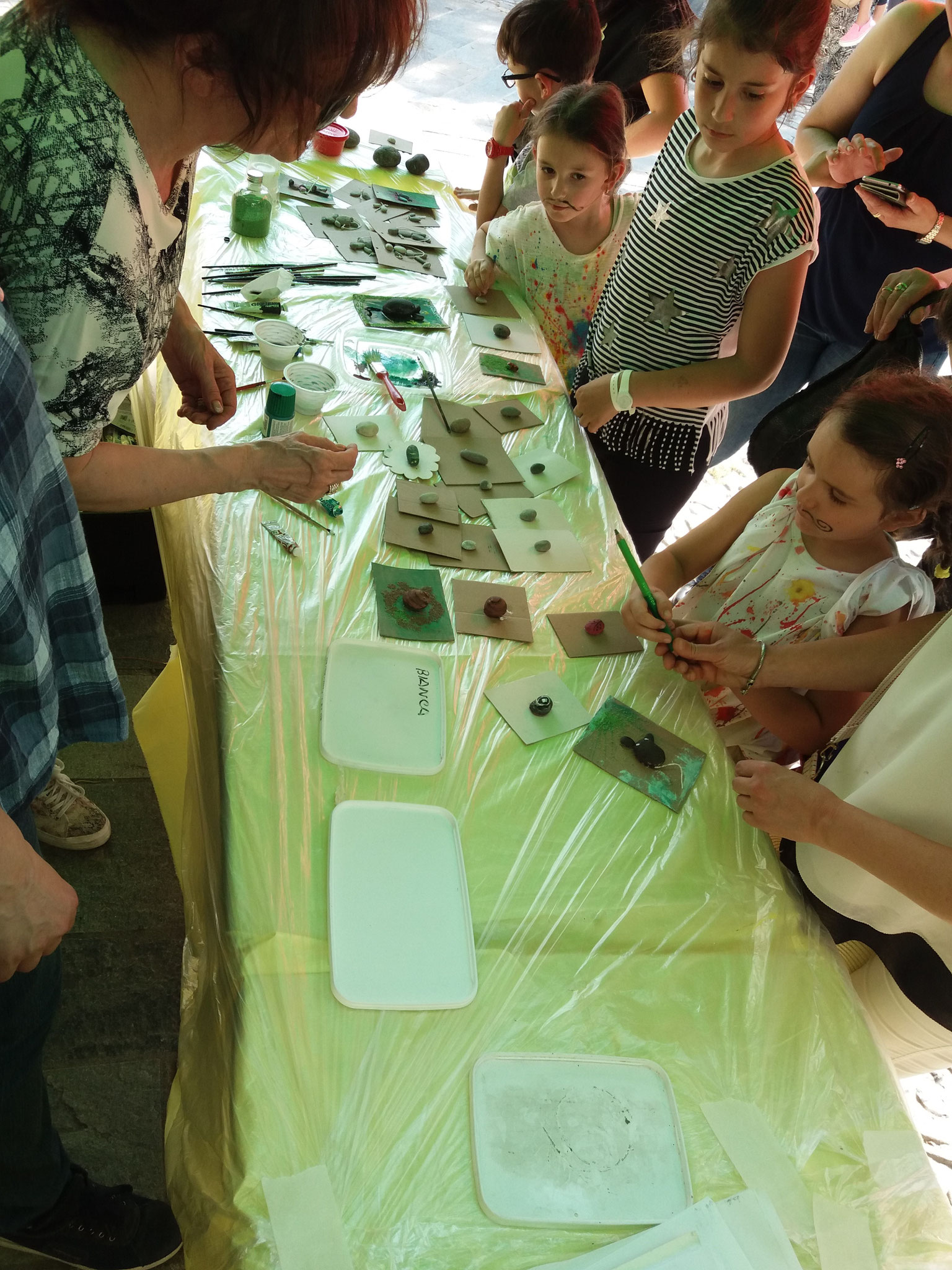 Sabato 27 MAGGIO 2017 alle ore 16,00 in Piazza Trento Comune di Travo AR...TRE PASSI NELL'ARTE giornata conclusiva del progetto 0/6 anni dell'Istituto Comprensivo di Bobbio delle scuole d'Infanzia di OTTONE MARSAGLIA BOBBIO PERINO e TRAVO ArTre Artigiani 