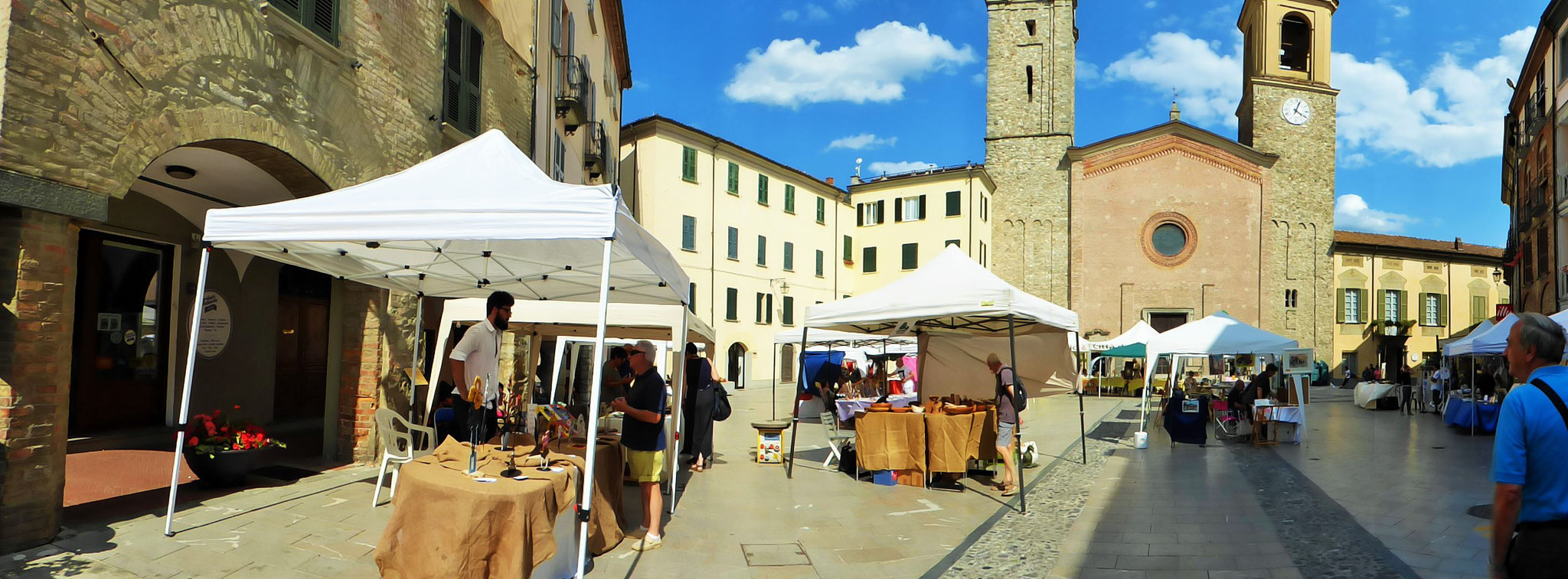 Bobbio 16 agosto  ArTre in piazza con Laboratori creativi  e mercatino artigianale