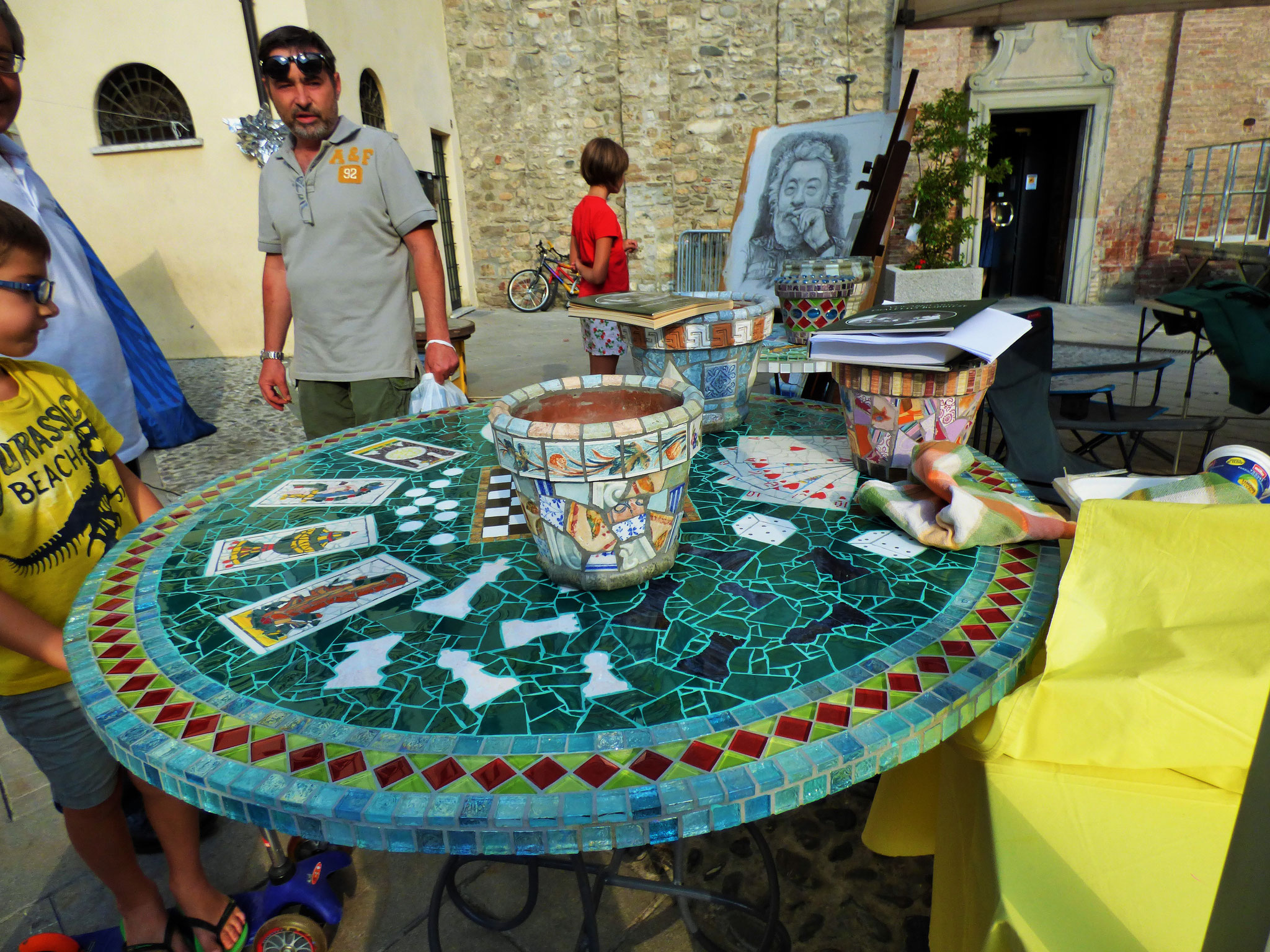 Bobbio 16 agosto  ArTre in piazza con Laboratori creativi  e mercatino artigianale