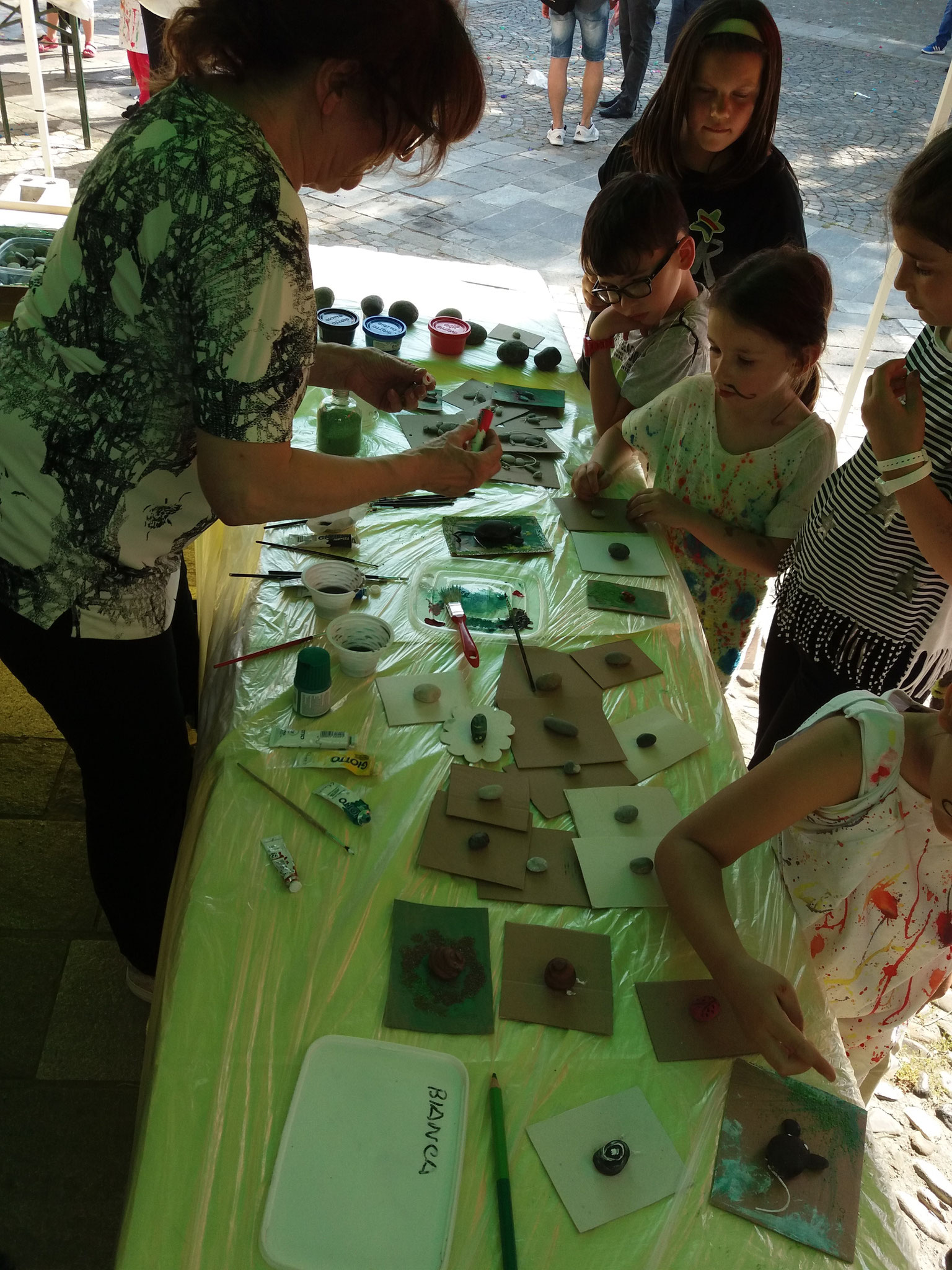 Sabato 27 MAGGIO 2017 alle ore 16,00 in Piazza Trento Comune di Travo AR...TRE PASSI NELL'ARTE giornata conclusiva del progetto 0/6 anni dell'Istituto Comprensivo di Bobbio delle scuole d'Infanzia di OTTONE MARSAGLIA BOBBIO PERINO e TRAVO ArTre Artigiani 