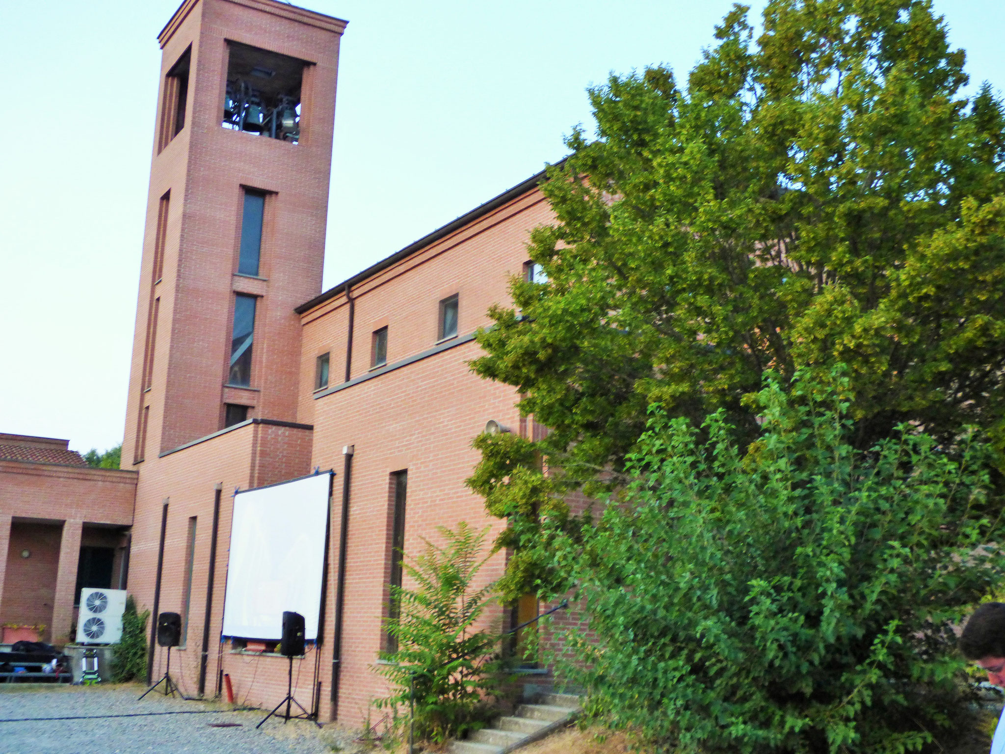 Niviano cinema sotto le stelle estate 2023  LA FAMOSA INVASIONE DEGLI ORSI IN SICILIA  Niviano - giovedì 20 luglio: ore 21:15 