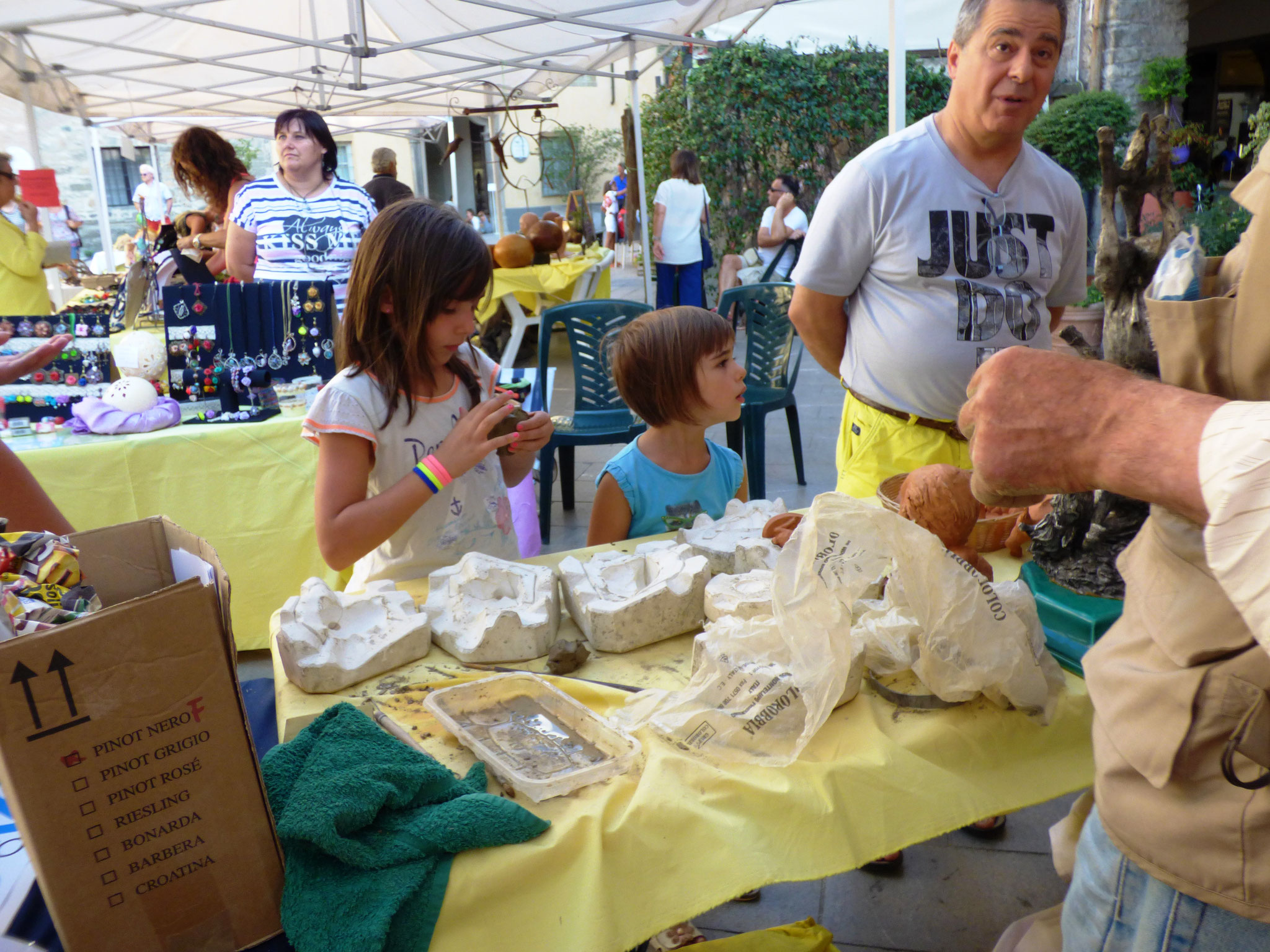 gli "Artigiani Creativi" di ArTre  Bobbio 14 agosto