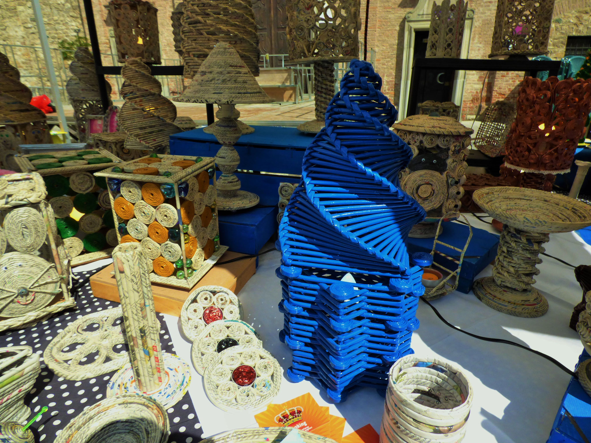 Bobbio 16 agosto  ArTre in piazza con Laboratori creativi  e mercatino artigianale