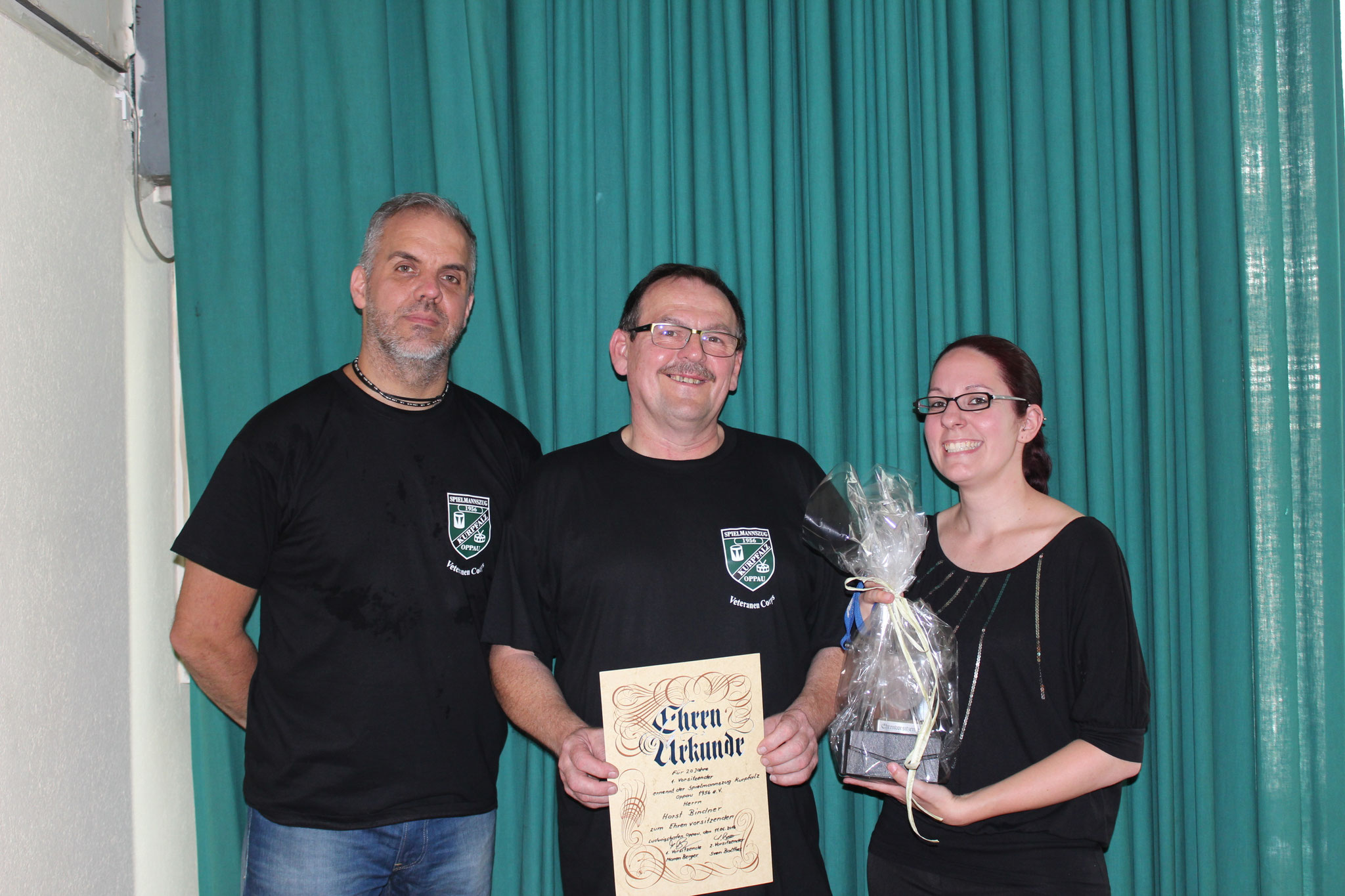 Sven Balthes (2. Vorsitzender), Horst Bindner (Ehrenvorsitzender) und Maren Berger (1. Vorsitzende)