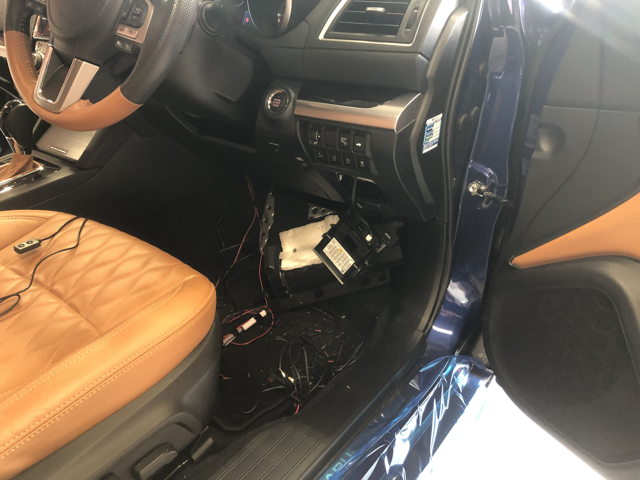 レガシィb4 Bn9 レーザーレーダー Z100l フロントマルチカメラ サイドカメラ 取付 株式会社遊車 レガシィb4 Bn9 レーザーレーダー Z100l フロントマルチカメラ サイドカメラ 取付 株式会社遊車