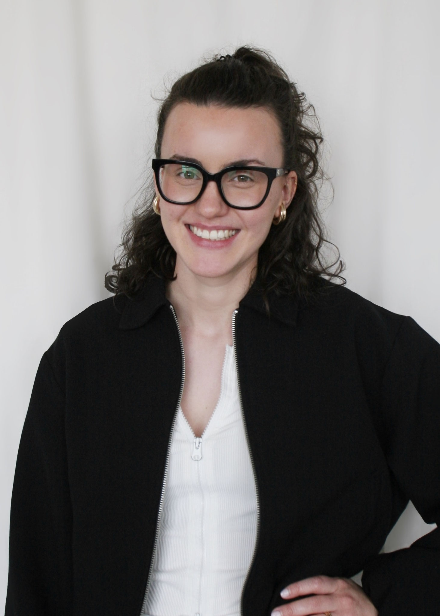 Anna-Lía Worringen (in Mutterschutz)