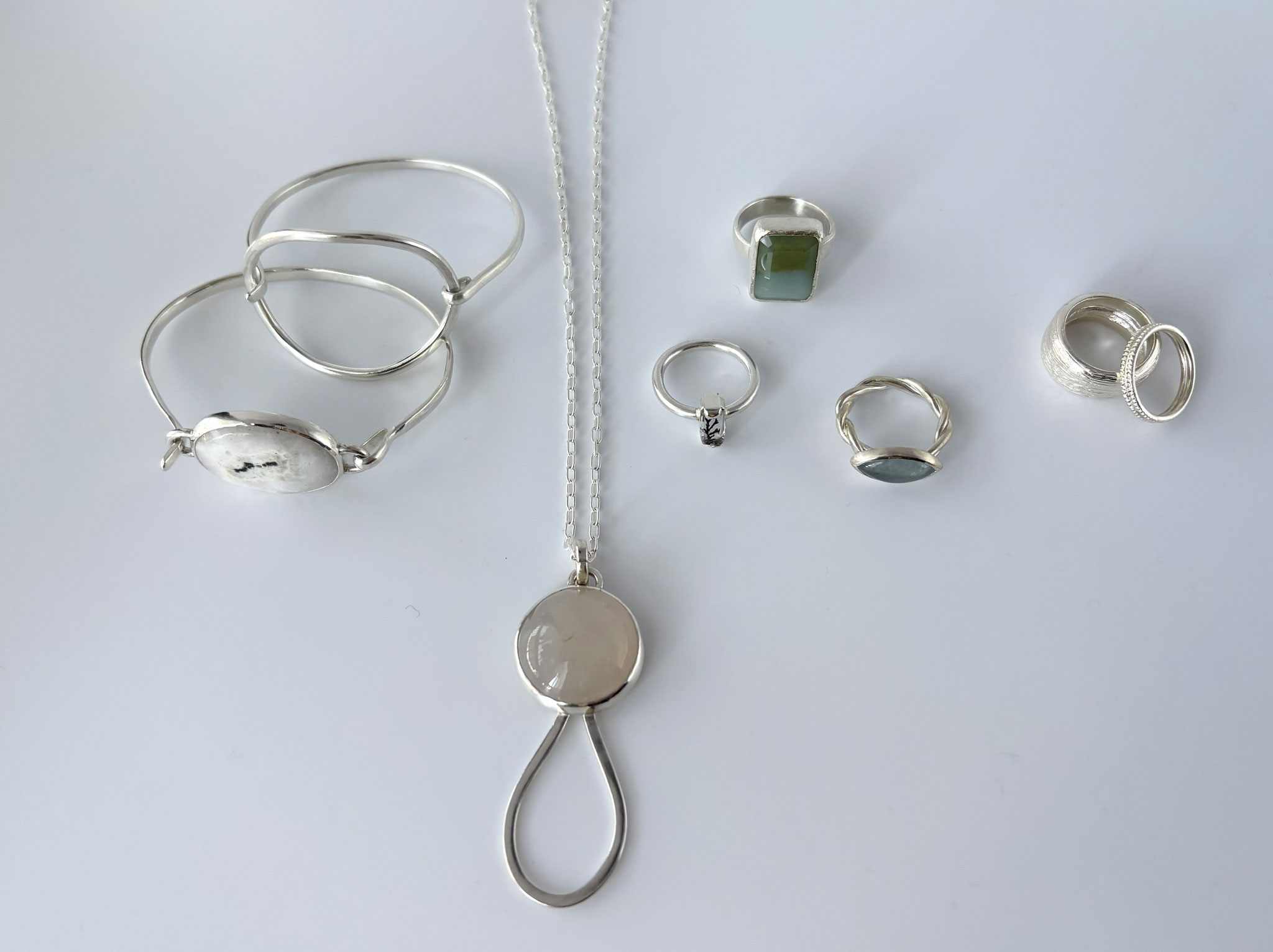 ローズクォーツ・シルバーリング　石と銀の装身具　宮本紀子 ローズクォーツ・シルバーリング 石と銀の装身具 宮本紀子