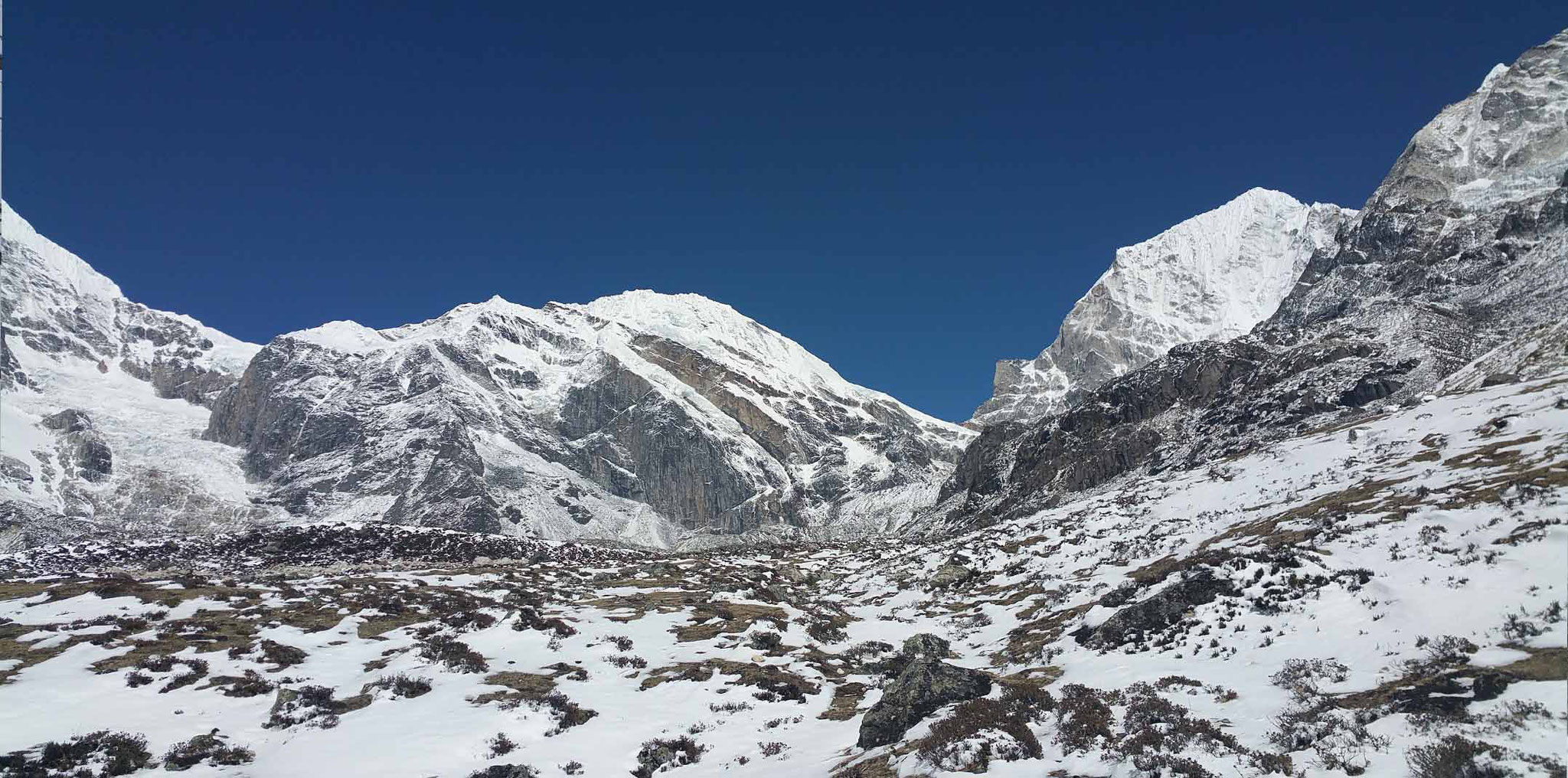 Passage du Tashi Lapsa entre Khumbu et Rolwaling