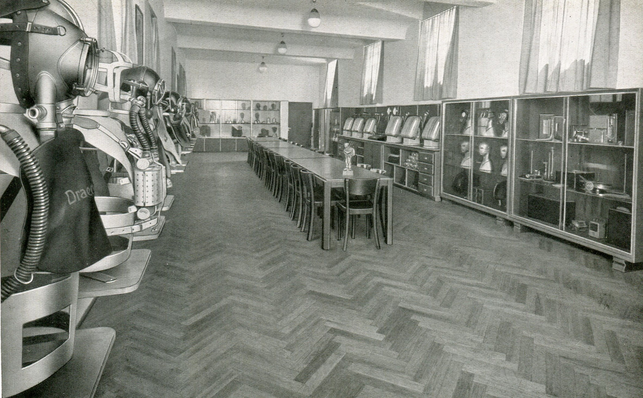 Geräte und Lehrsaal Duisburg-Hamborn Direktionsgebäude  1937