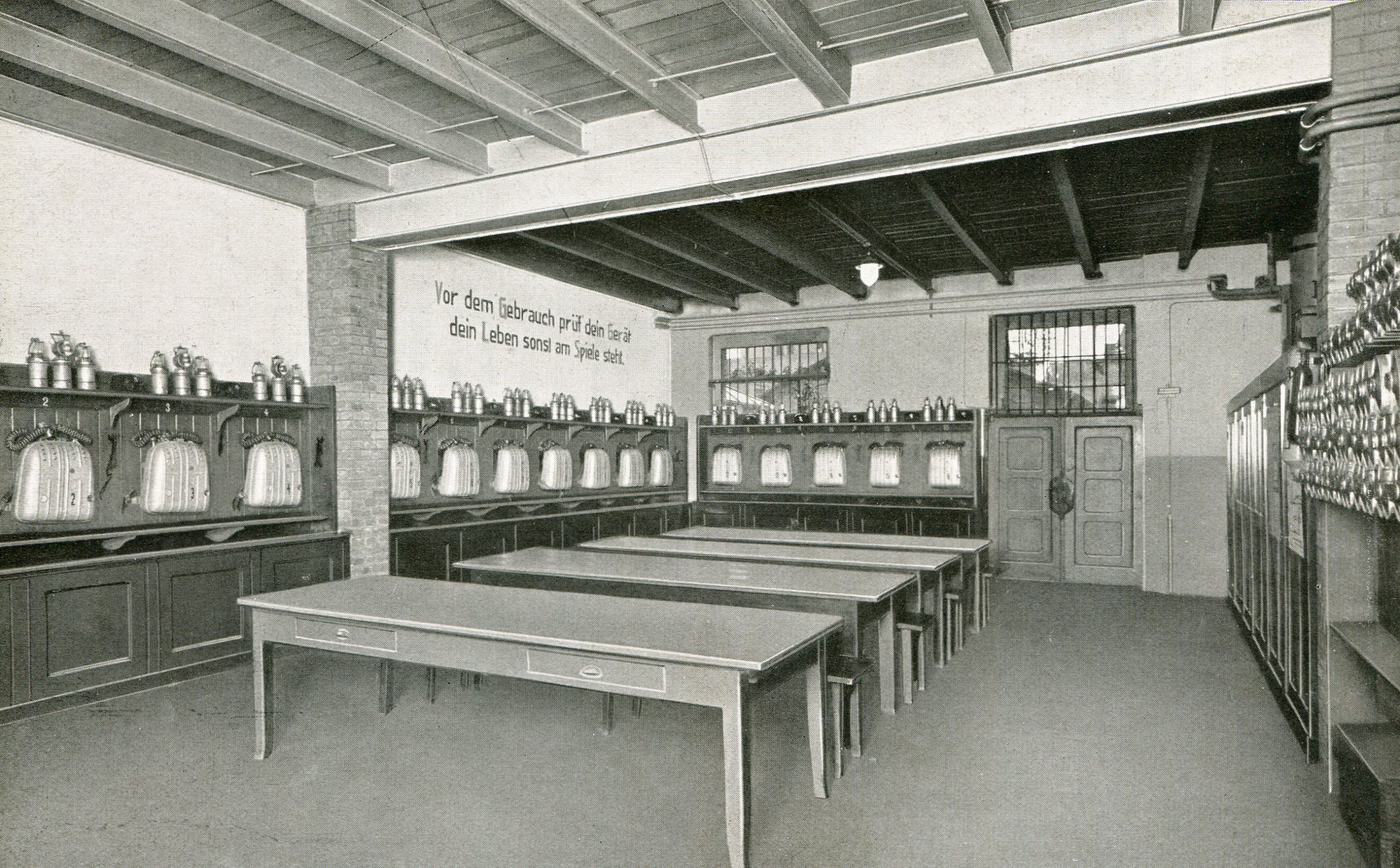 Gasschutzgeräteraum Hohenzollerngrube in Beuthen  1936