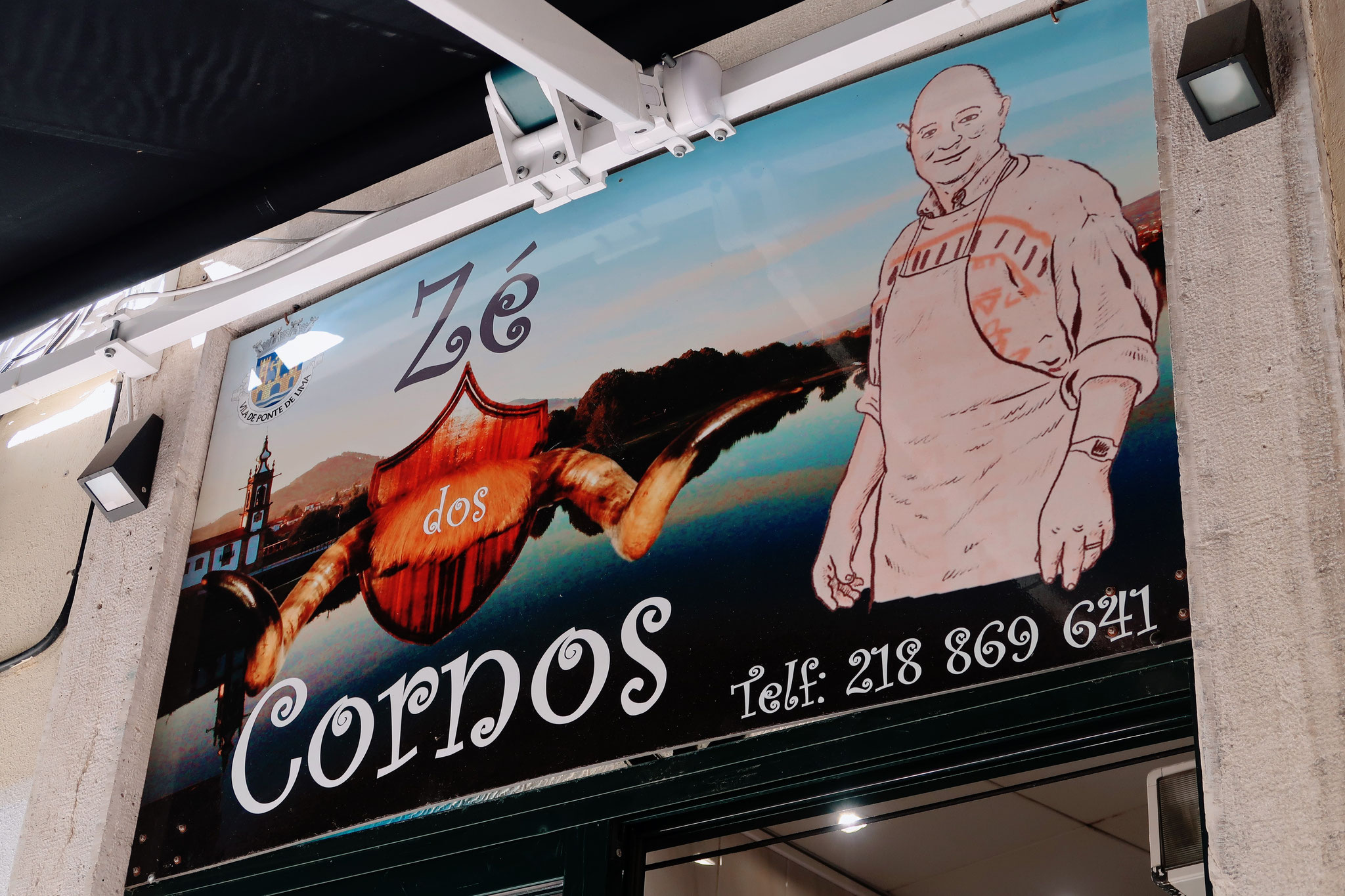 Restaurant Zé dos Cornos in der Mouraria